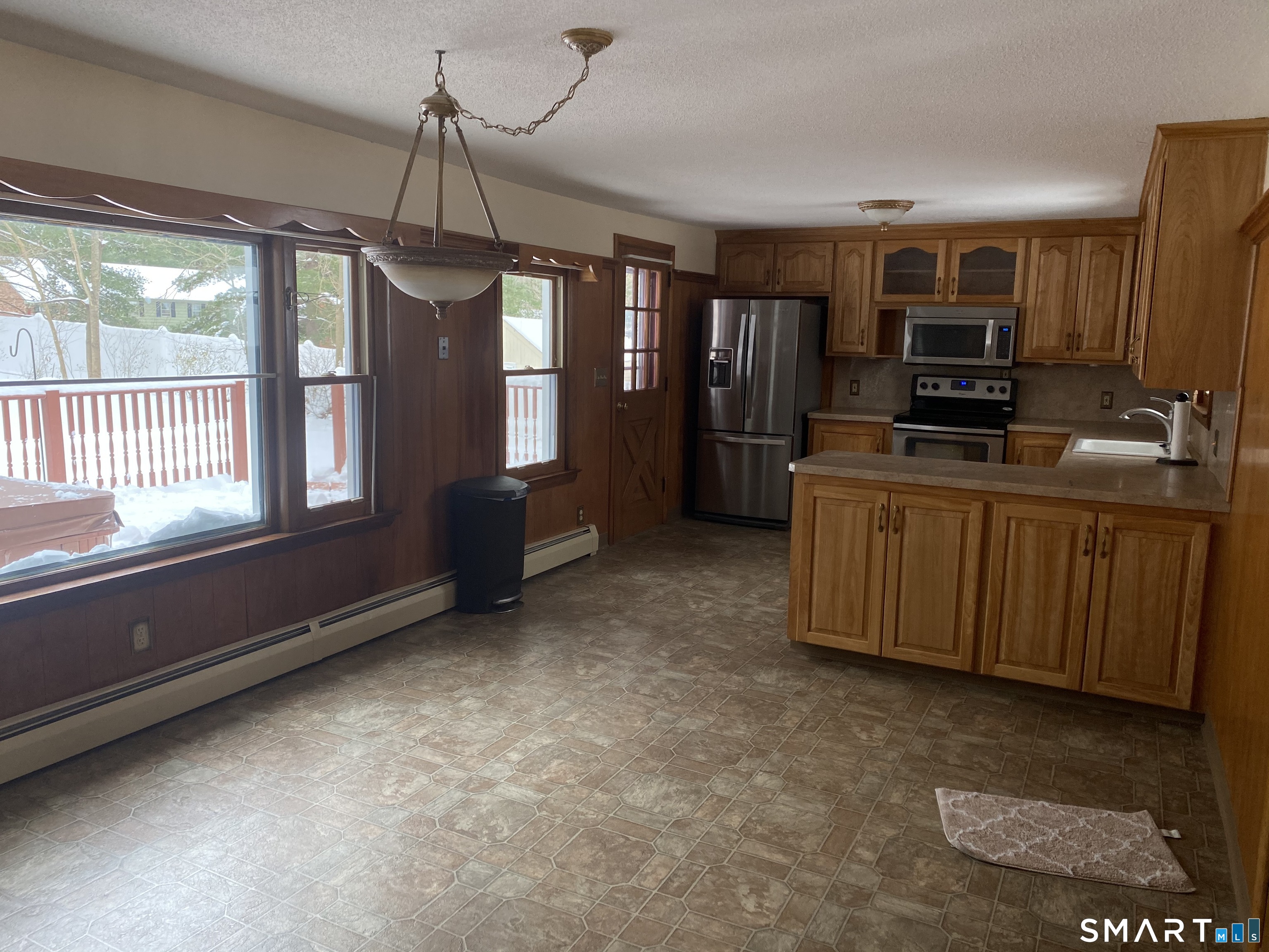 300 Charter Oak Street