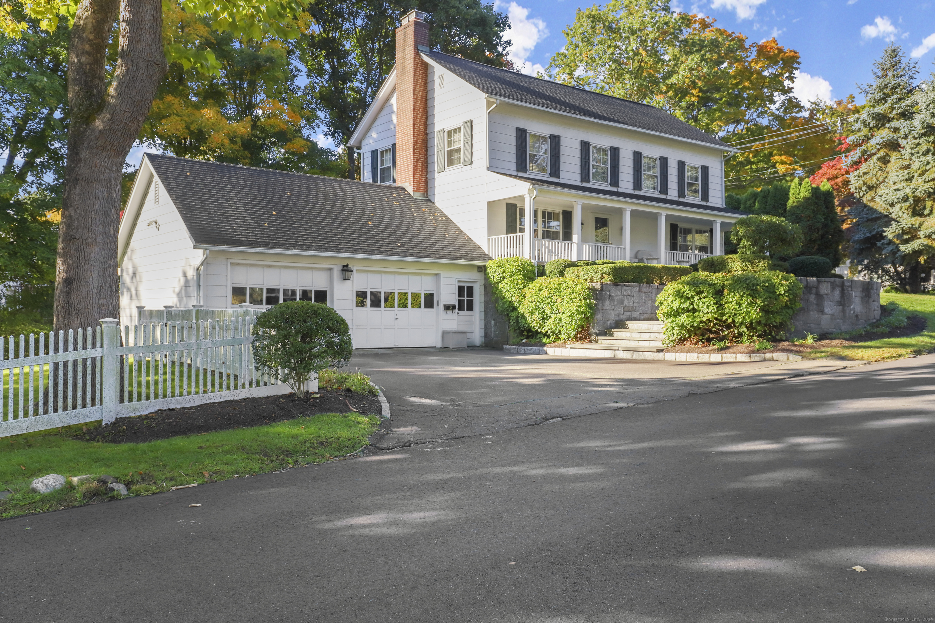 Photo 1 of 5 Down River Road, New Canaan, Connecticut, $1,190,000, Web #: 24007830
