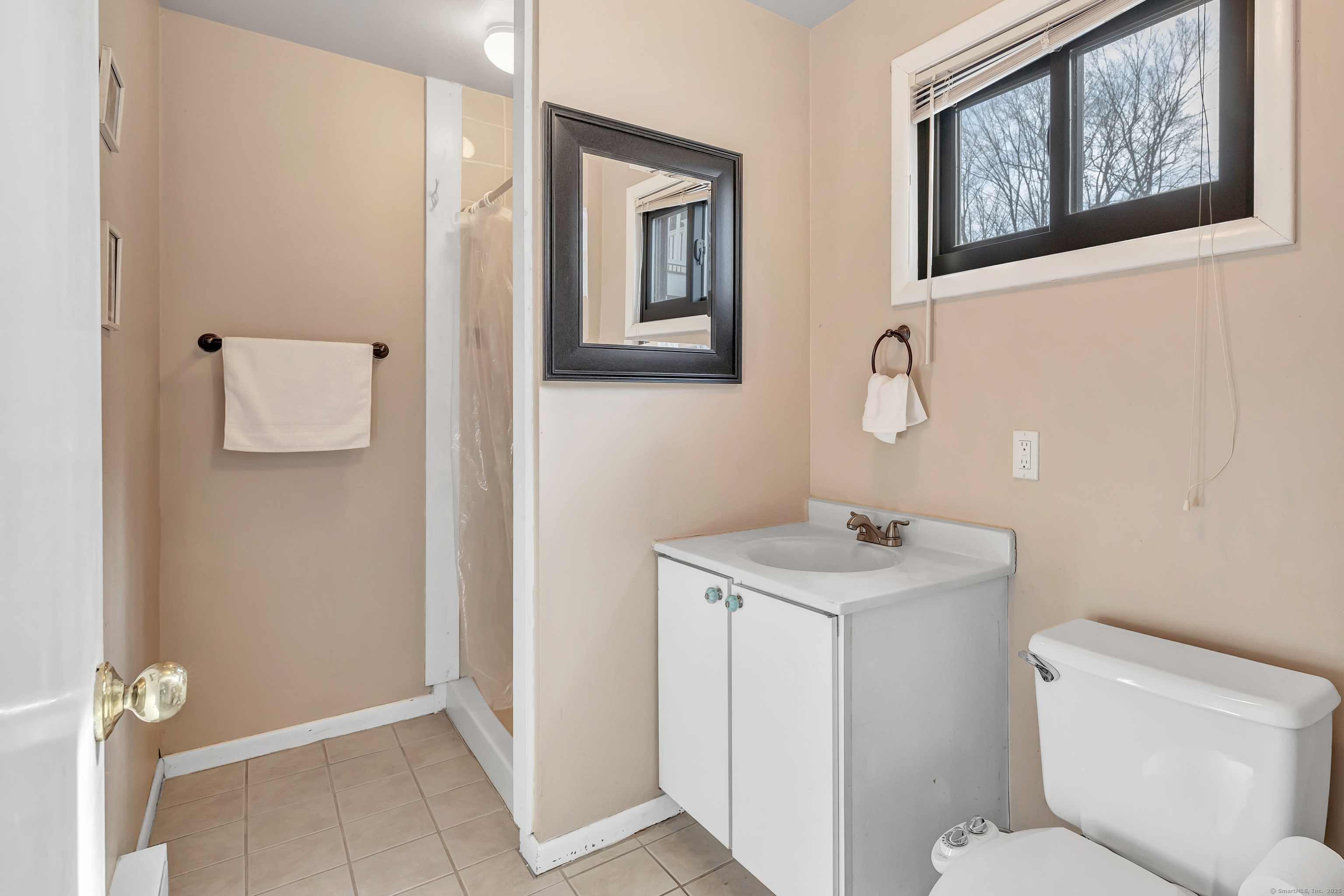 1 Spicewood Road, Norwalk, Connecticut image 32