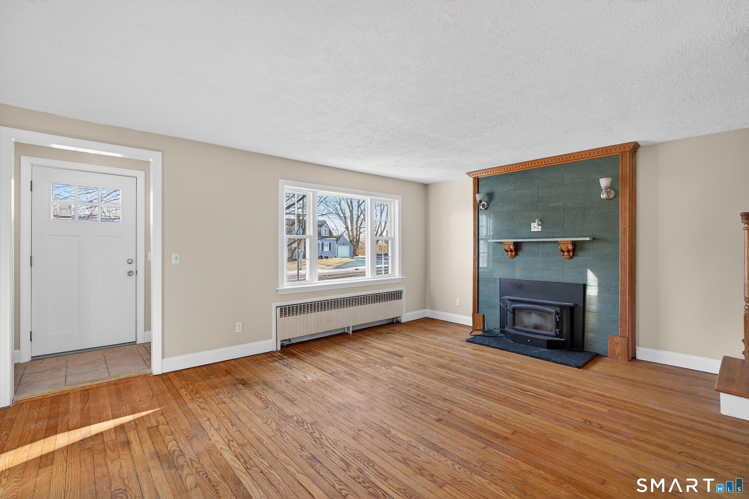 195 Middletown Avenue