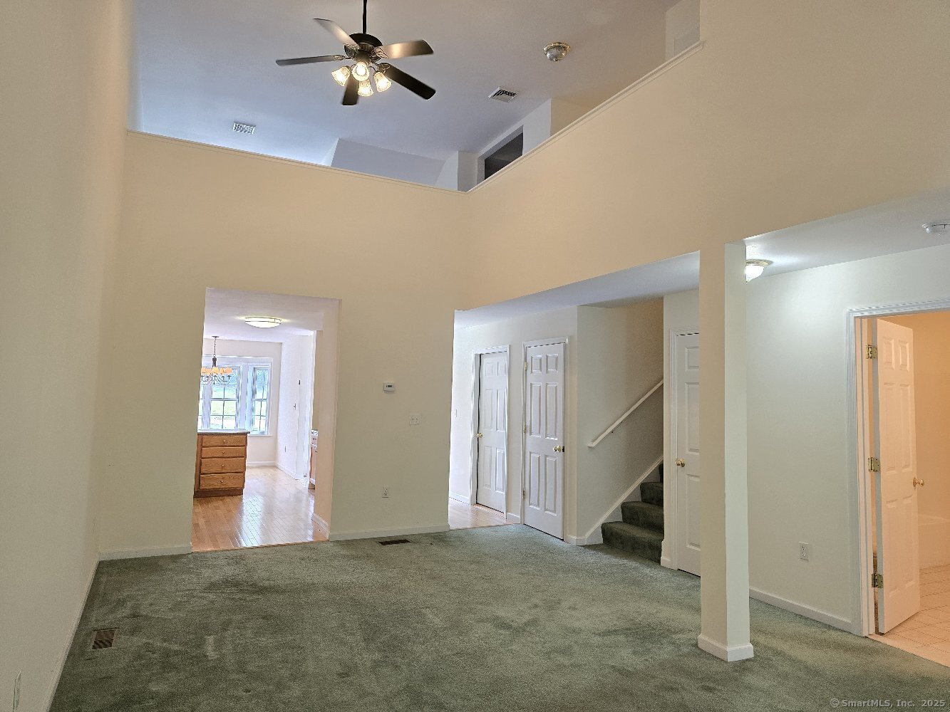 Manchester, Connecticut 06042, United States, 2 Bedrooms Bedrooms, ,2 BathroomsBathrooms,Residential,Active,150441