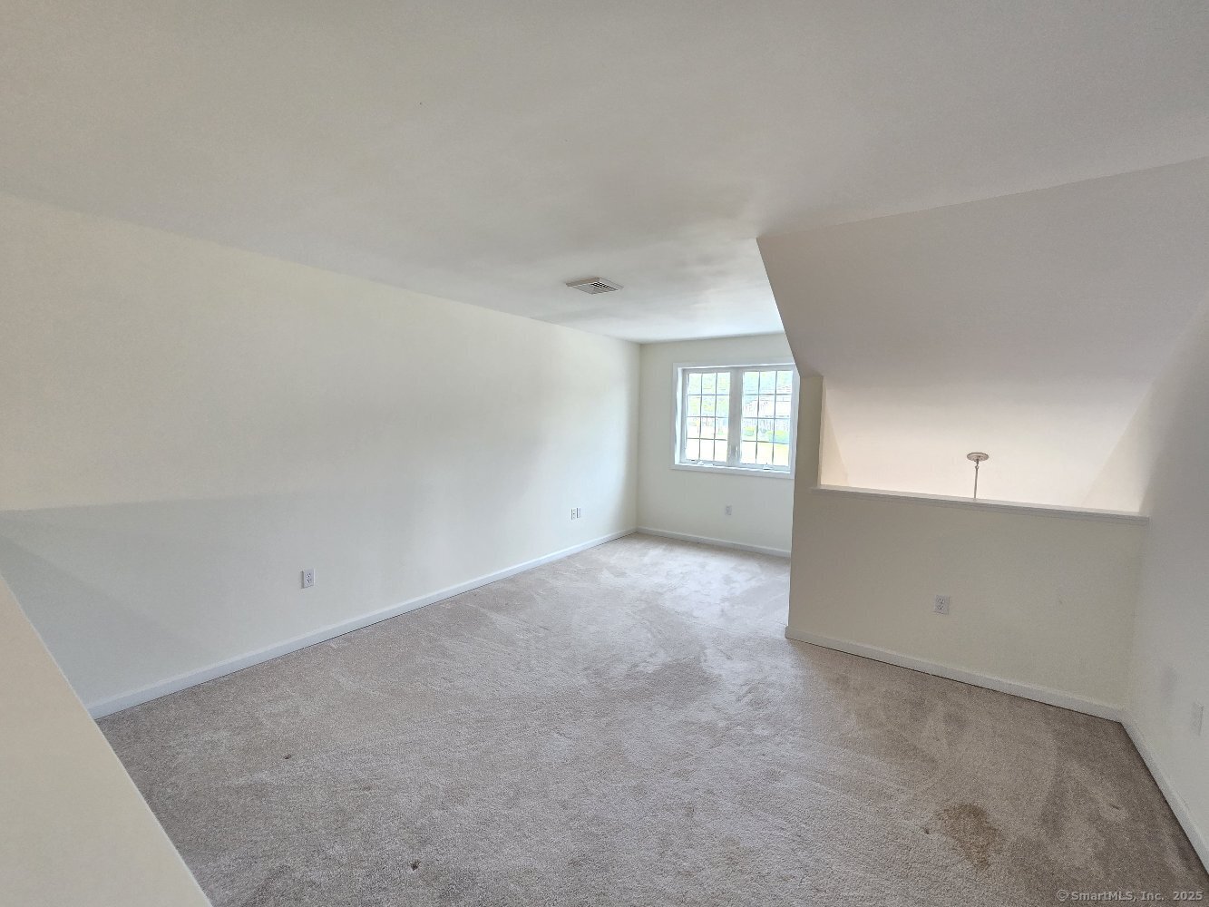 Manchester, Connecticut 06042, United States, 2 Bedrooms Bedrooms, ,2 BathroomsBathrooms,Residential,Active,150441