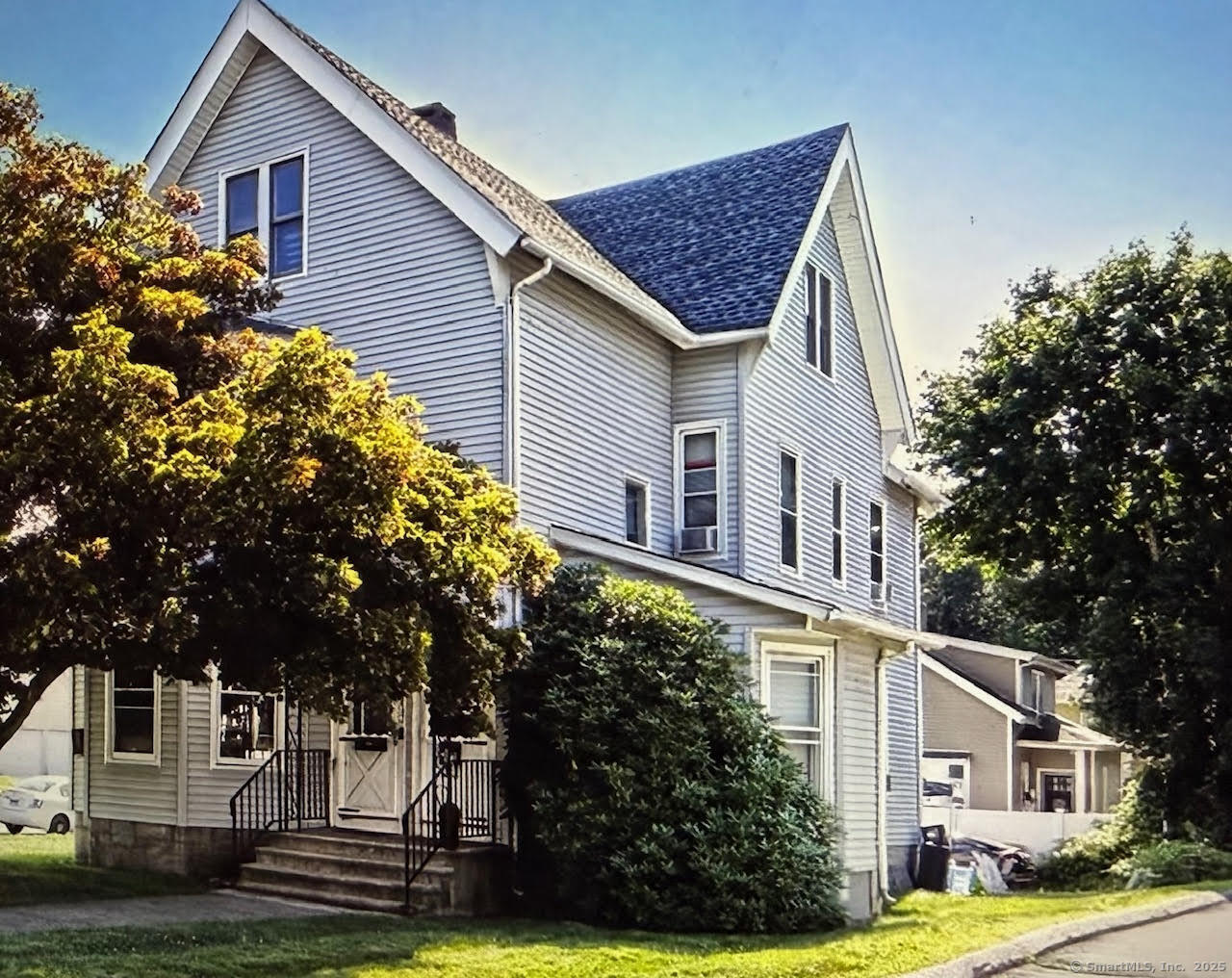 Wakelee Avenue 1 St Floor, Ansonia, Connecticut - 1 Bedrooms  
1 Bathrooms  
2 Rooms - 