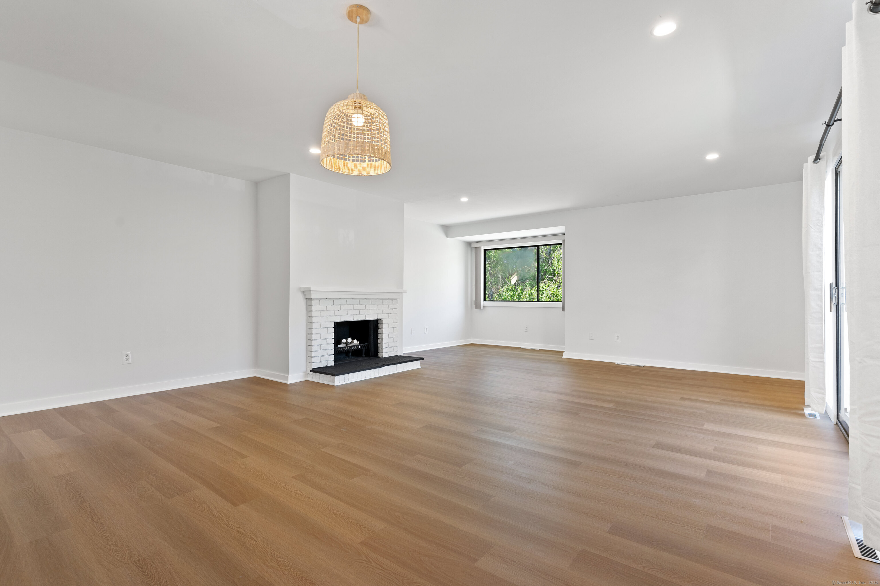 156 Apache Lane A