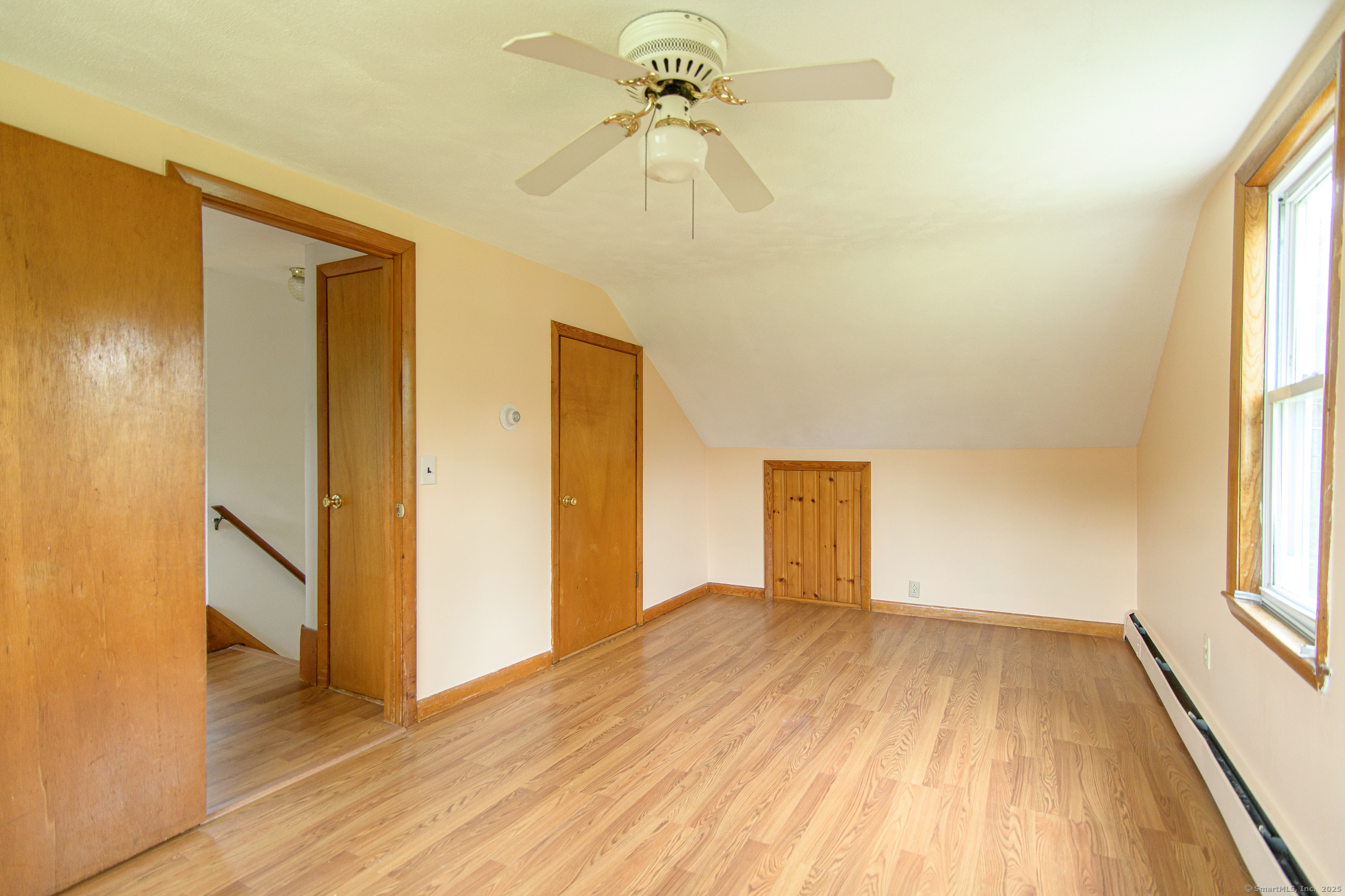 Pomfret, Connecticut 06259, United States, 2 Bedrooms Bedrooms, ,2 BathroomsBathrooms,Residential,Active,192700