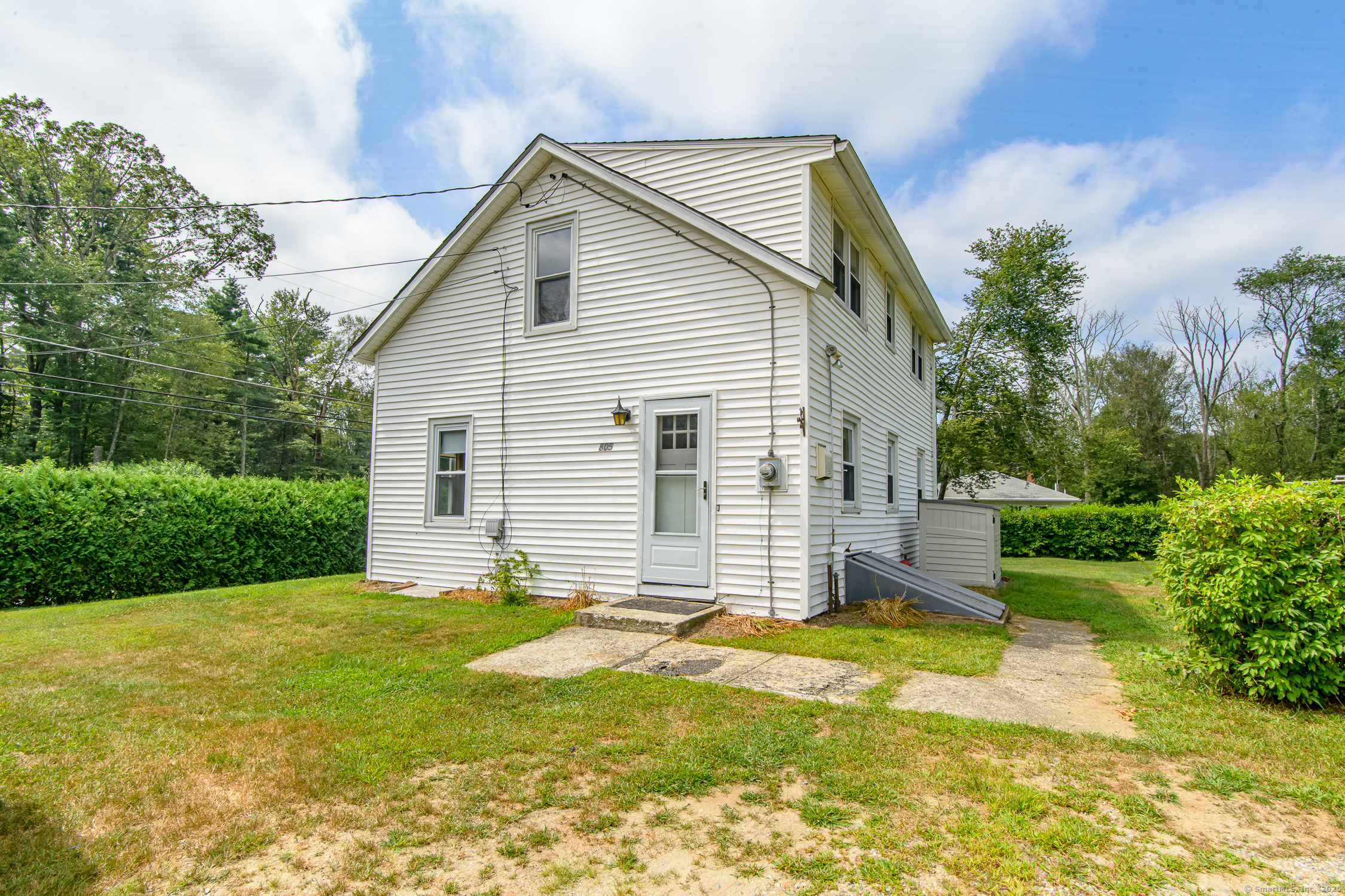 Pomfret, Connecticut 06259, United States, 2 Bedrooms Bedrooms, ,2 BathroomsBathrooms,Residential,Active,192700