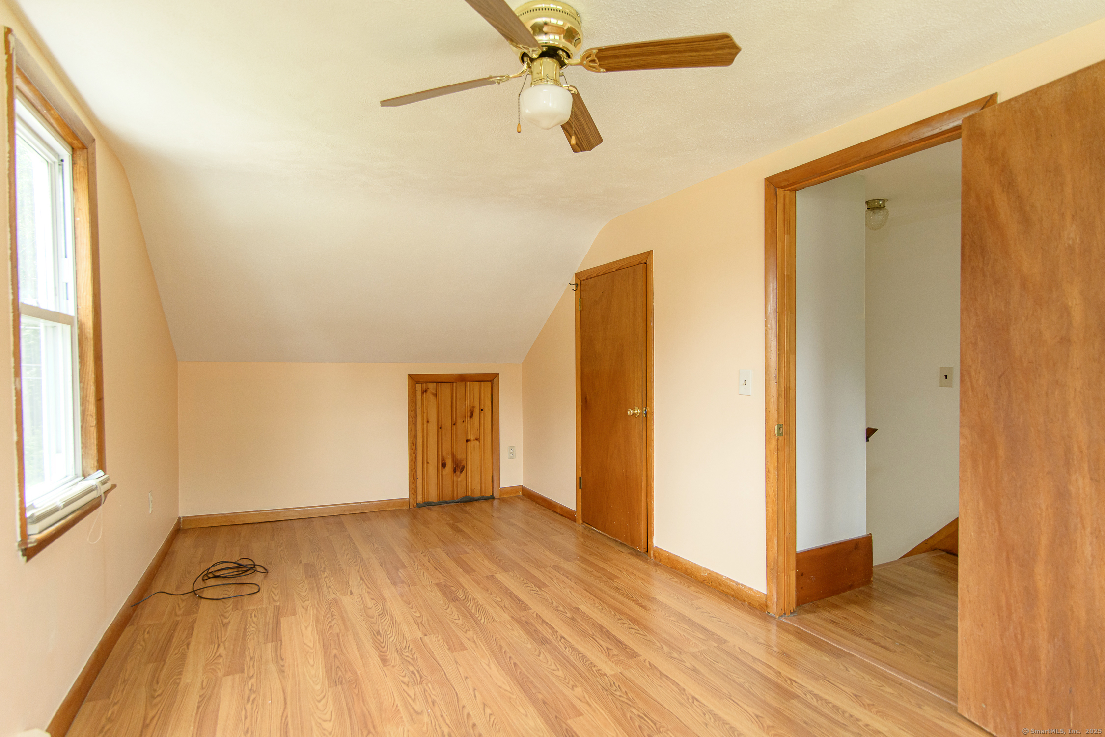 Pomfret, Connecticut 06259, United States, 2 Bedrooms Bedrooms, ,2 BathroomsBathrooms,Residential,Active,192700