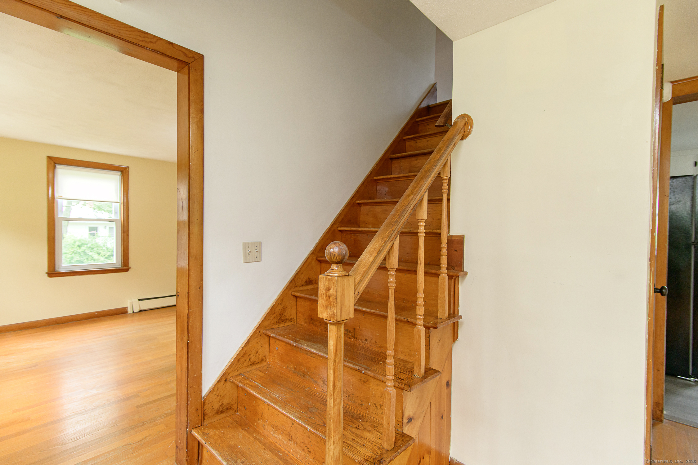 Pomfret, Connecticut 06259, United States, 2 Bedrooms Bedrooms, ,2 BathroomsBathrooms,Residential,Active,192700