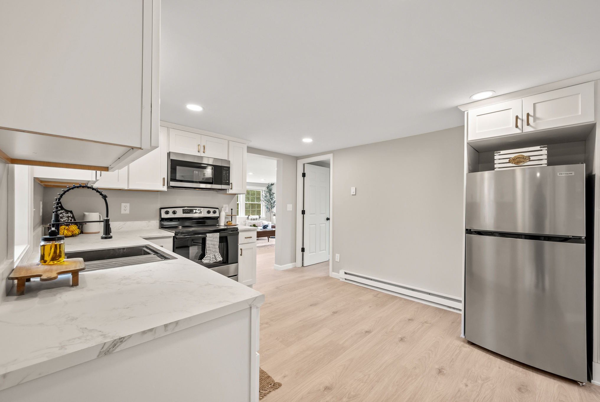 East Hartford, Connecticut 06118, United States, 2 Bedrooms Bedrooms, ,1 BathroomBathrooms,Residential,Active,243540