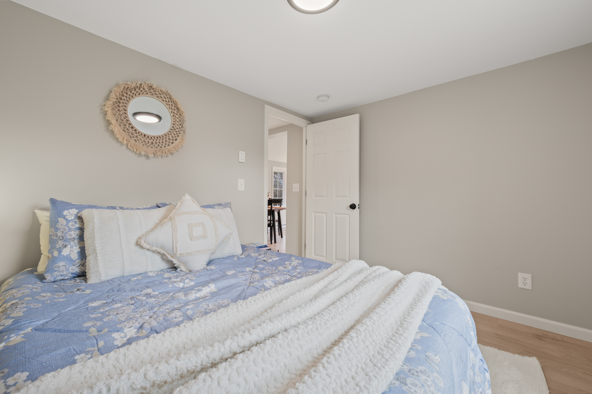 East Hartford, Connecticut 06118, United States, 2 Bedrooms Bedrooms, ,1 BathroomBathrooms,Residential,Active,243540