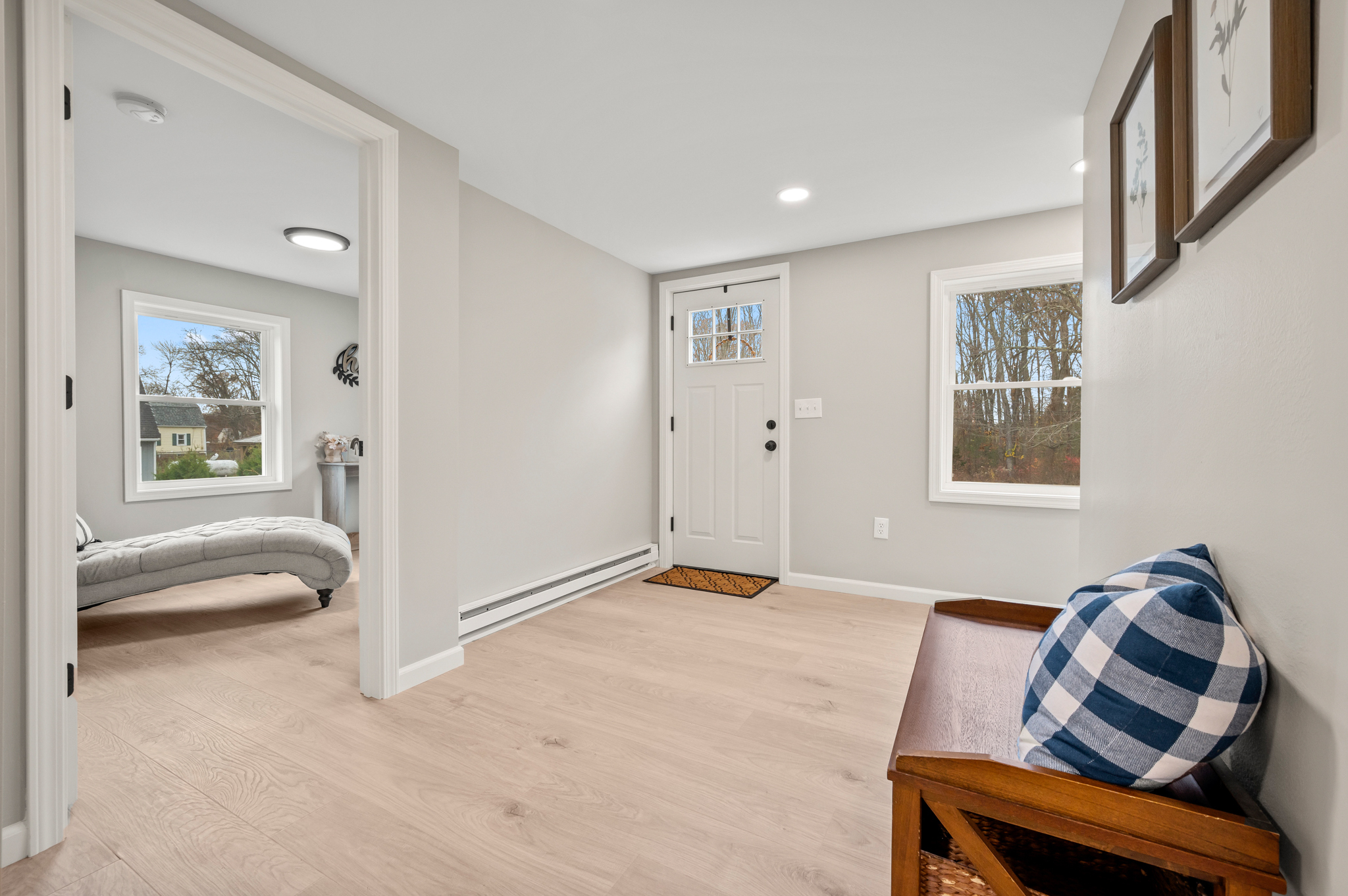 East Hartford, Connecticut 06118, United States, 2 Bedrooms Bedrooms, ,1 BathroomBathrooms,Residential,Active,243540