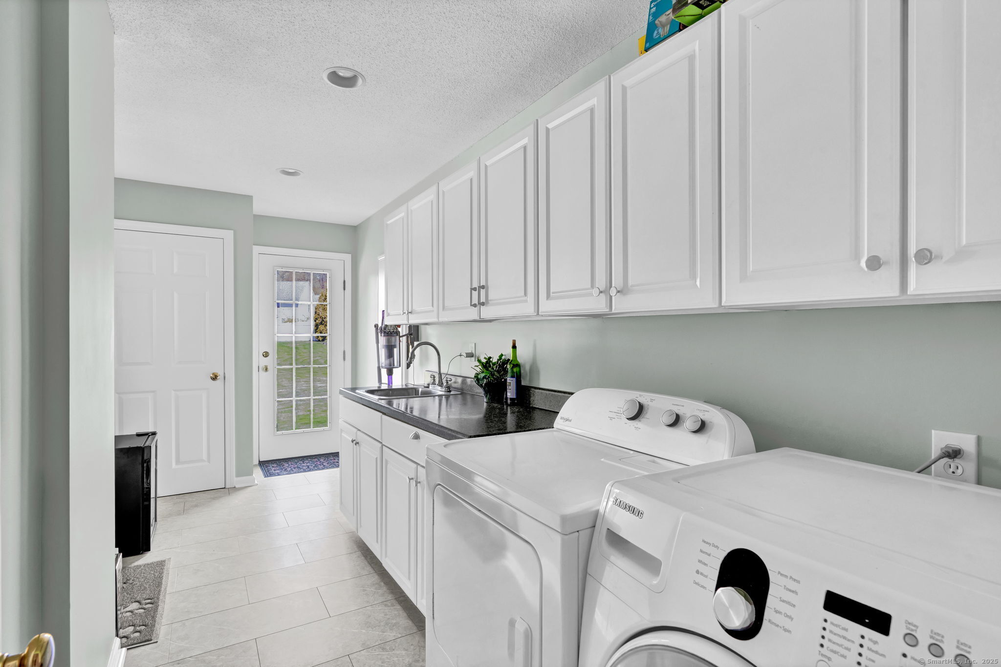 170 Old Cider Mill Road, Southington, Connecticut image 36