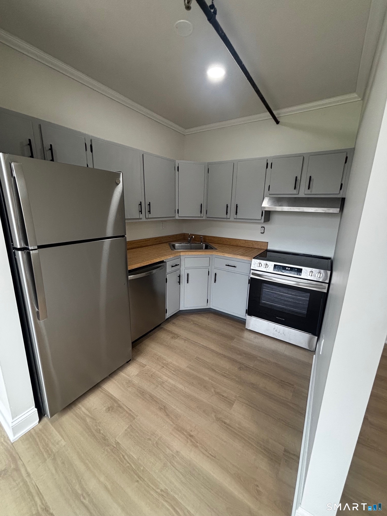 222 Williams Street East 311