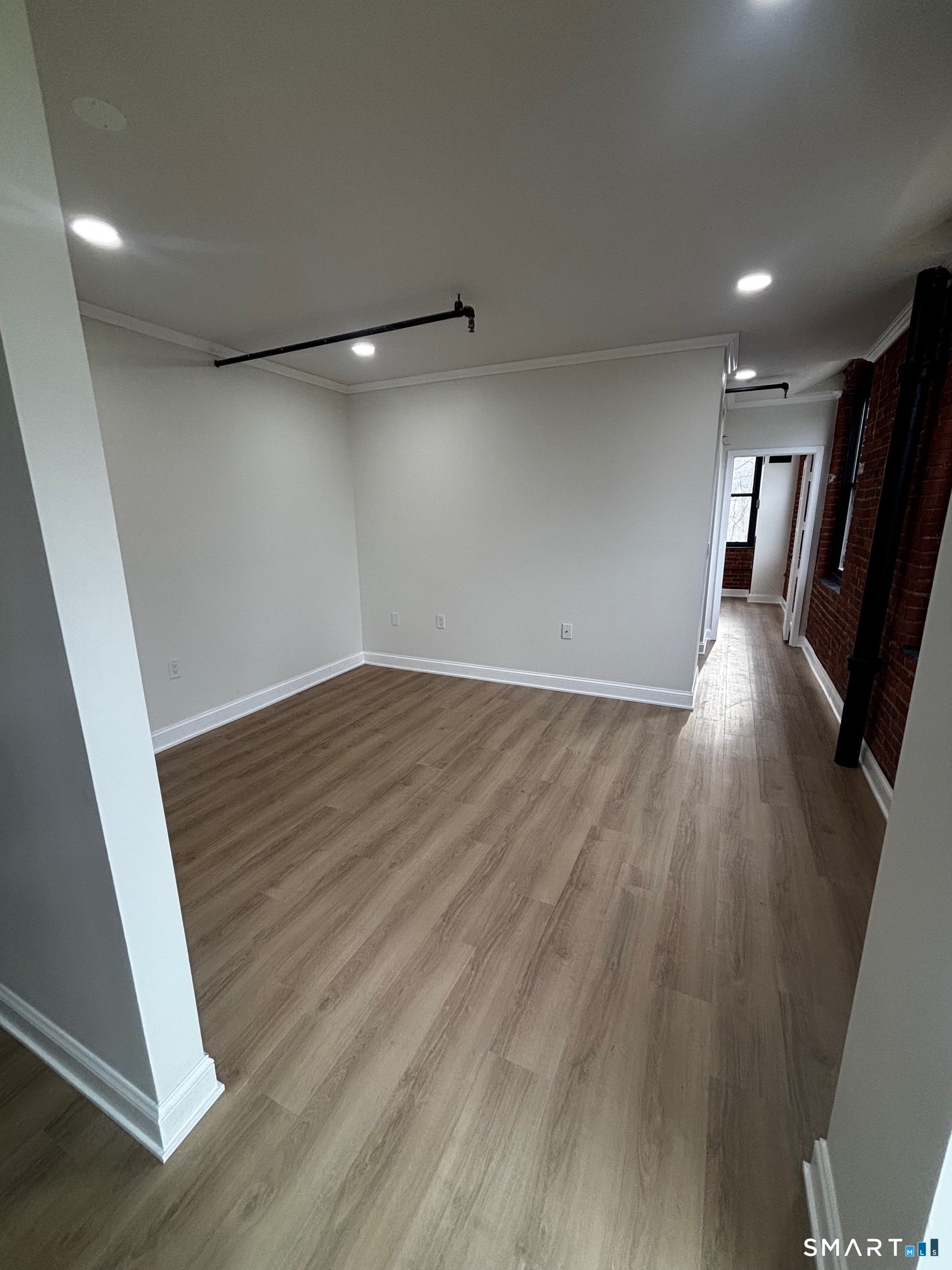 222 Williams Street East 311