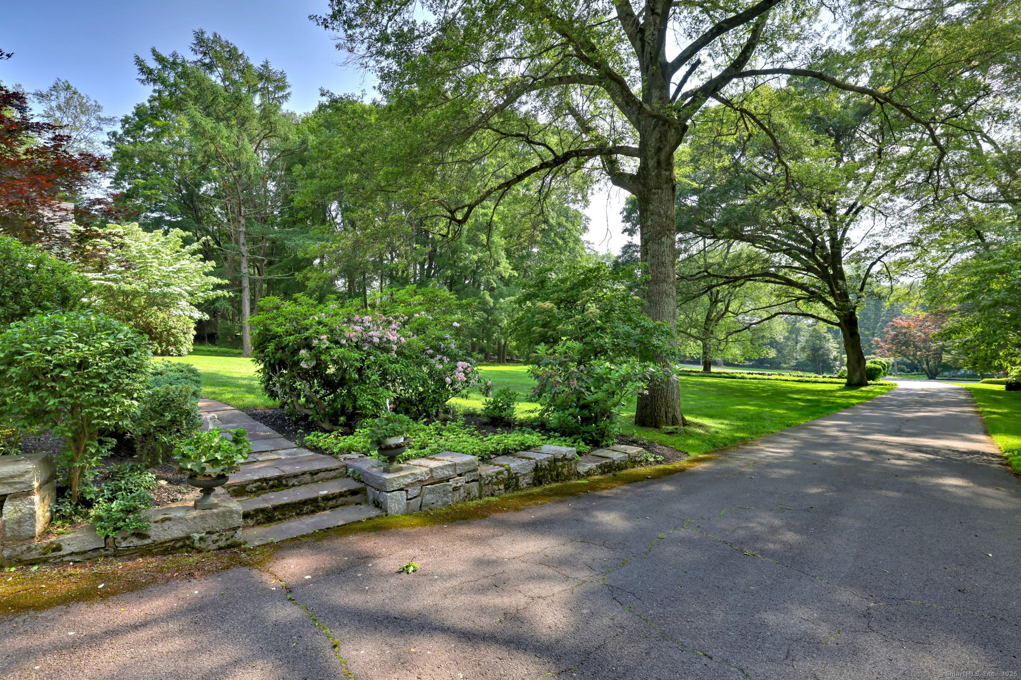 4 Brook Road