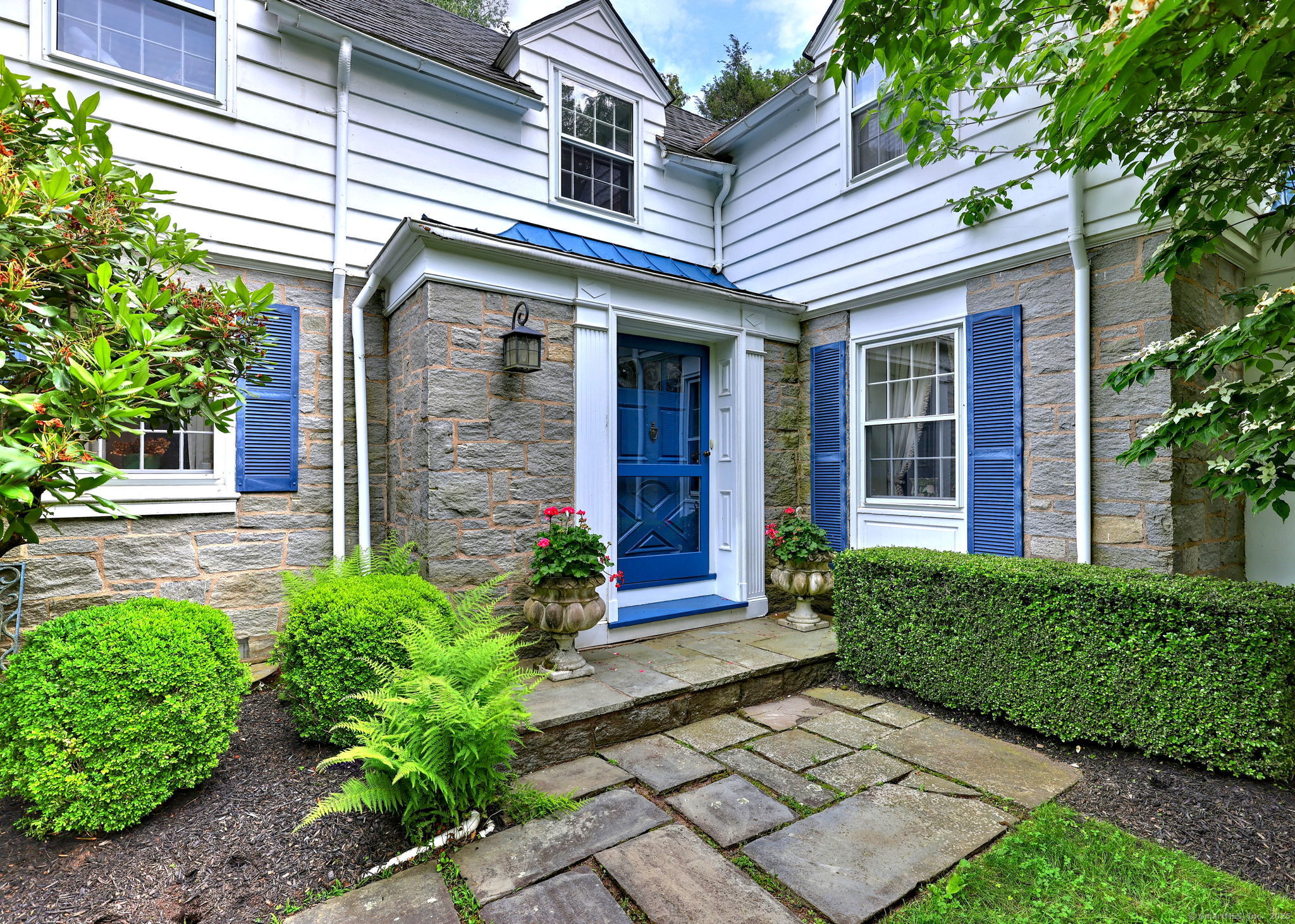 4 Brook Road