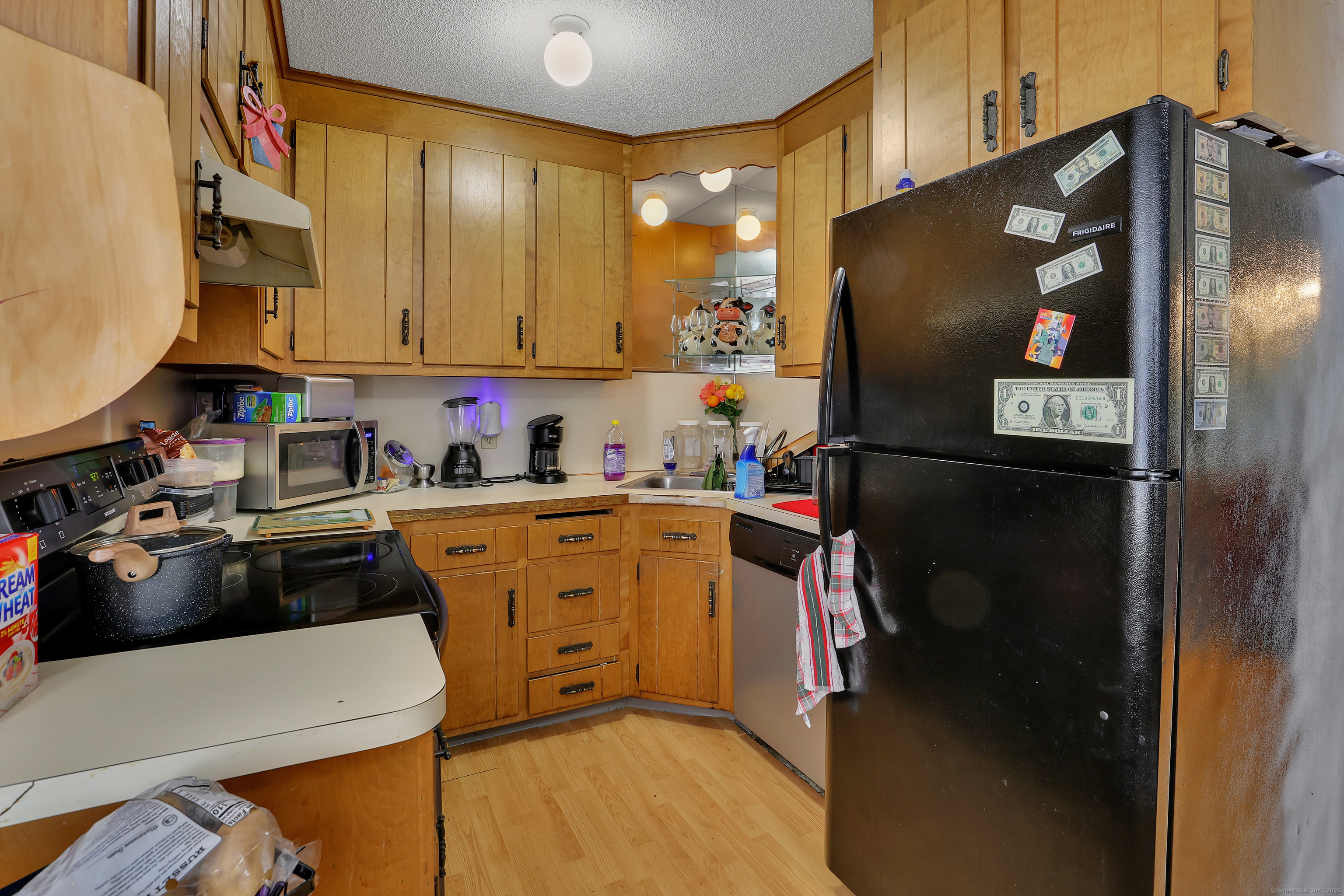 239 Glen Street, New Britain, Connecticut image 6