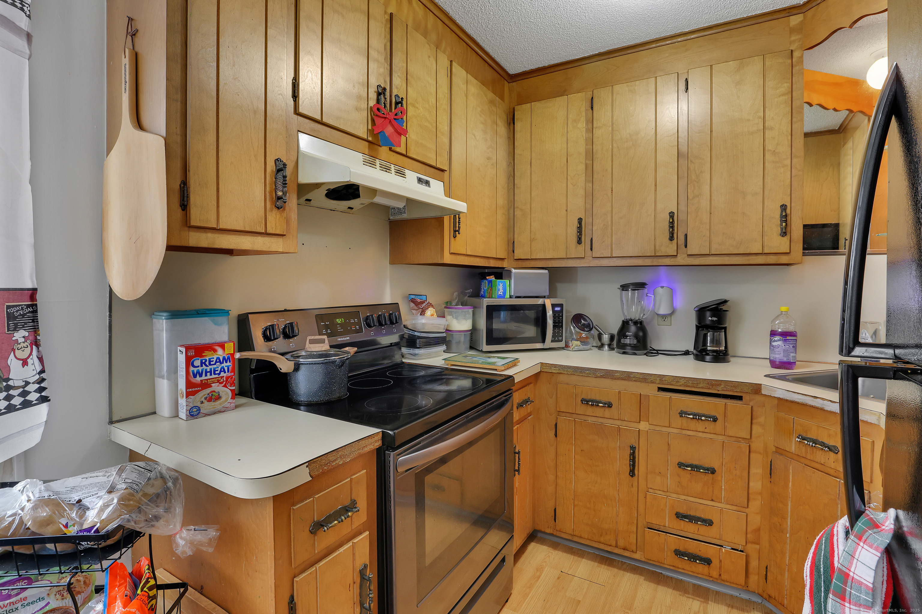 239 Glen Street, New Britain, Connecticut image 5