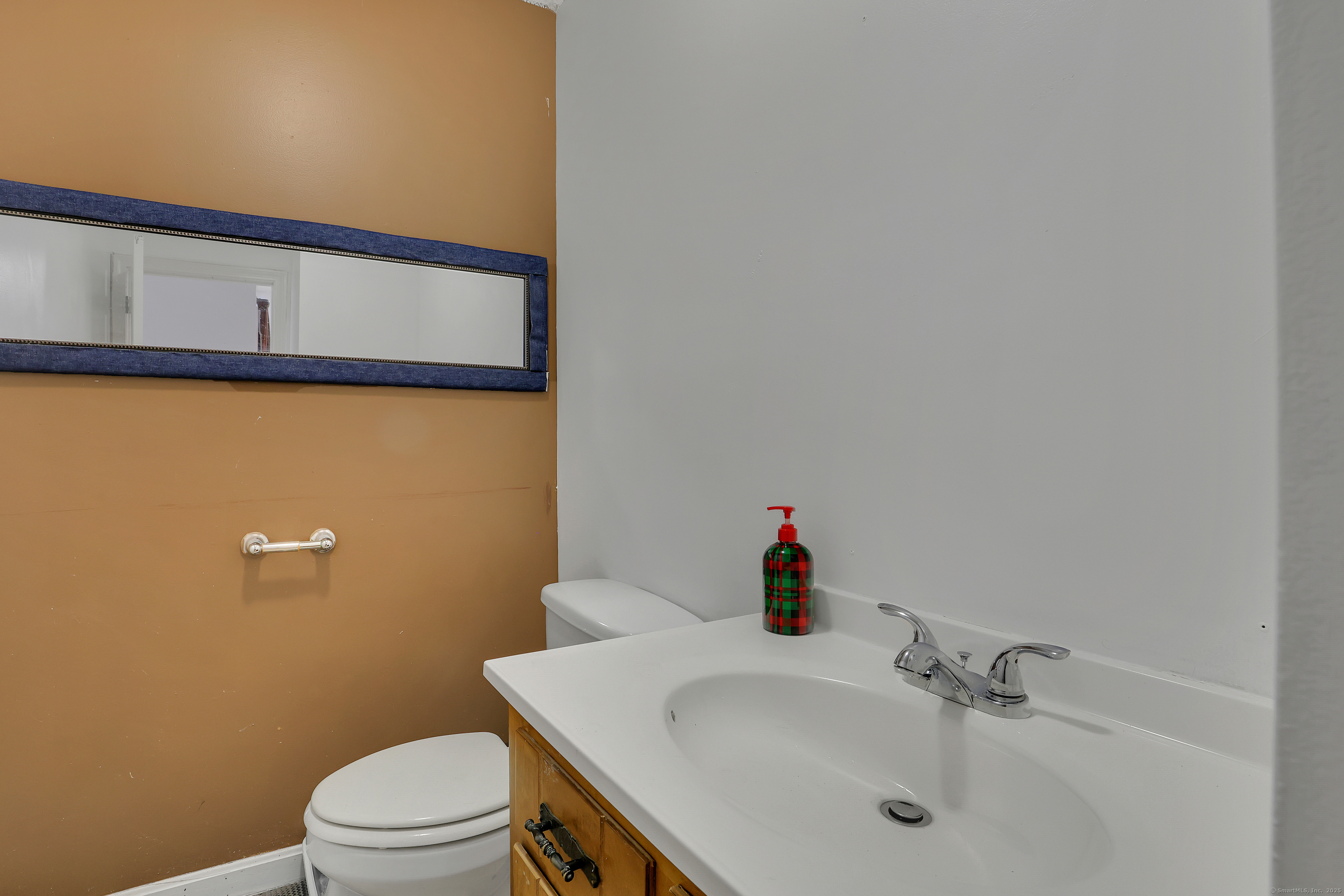 239 Glen Street, New Britain, Connecticut image 10