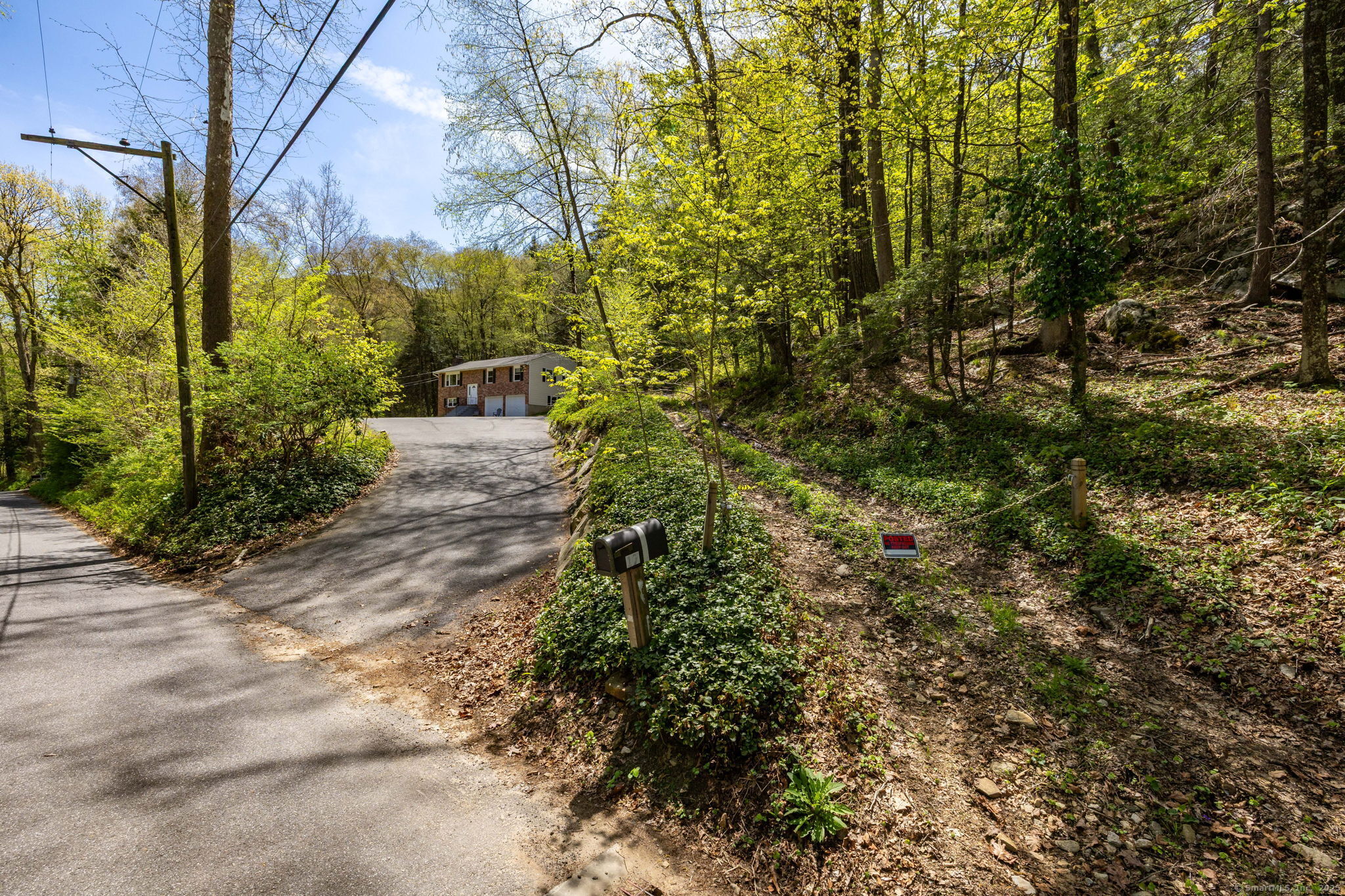 17 Cedar Hill Road, New Milford, Connecticut image 2