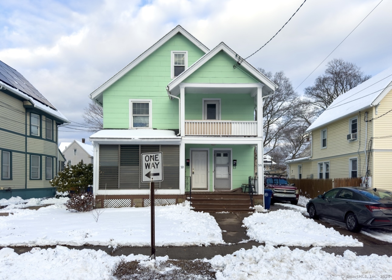 Third Avenue, West Haven, Connecticut - 2 Bedrooms  
1 Bathrooms  
5 Rooms - 