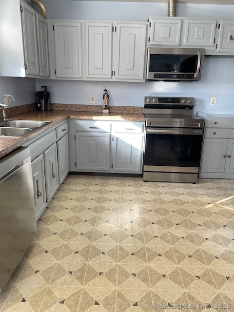 595 Bucks Hill Road, Waterbury, Connecticut image 6