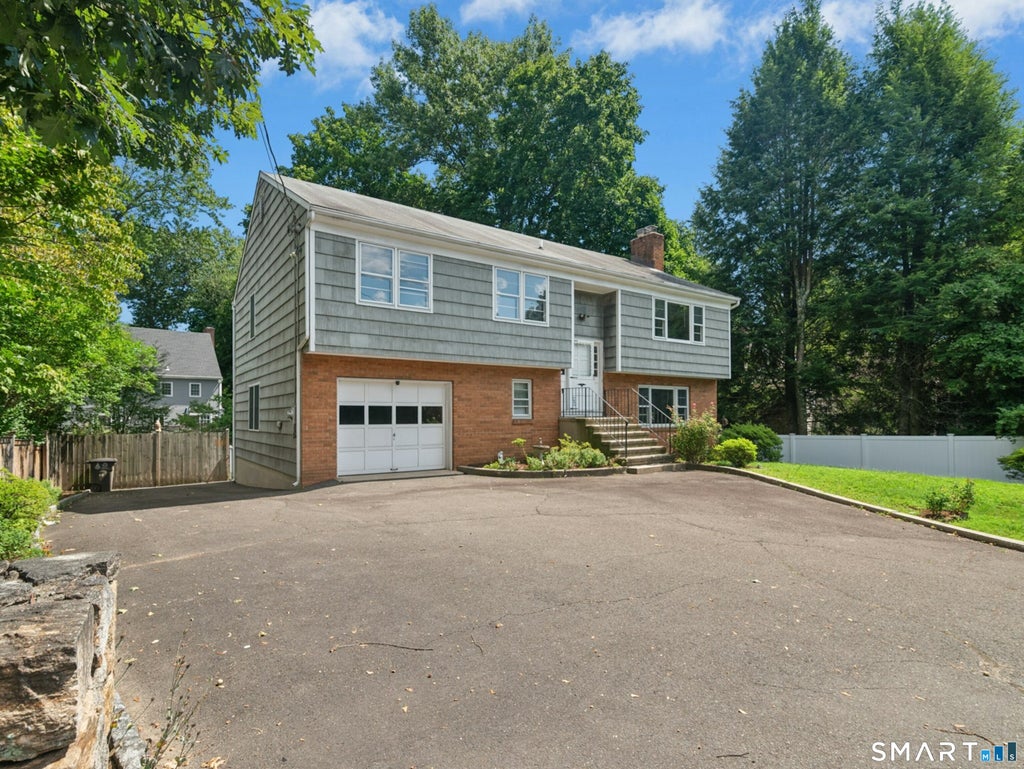 Photo of 1646 Boston Post Road, Darien, CT 06820 (MLS # 24200102)