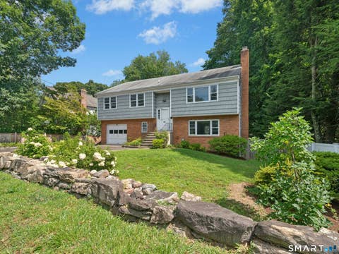 Photo of 1646 Boston Post Road, Darien, CT 06820 (MLS # 24200102)