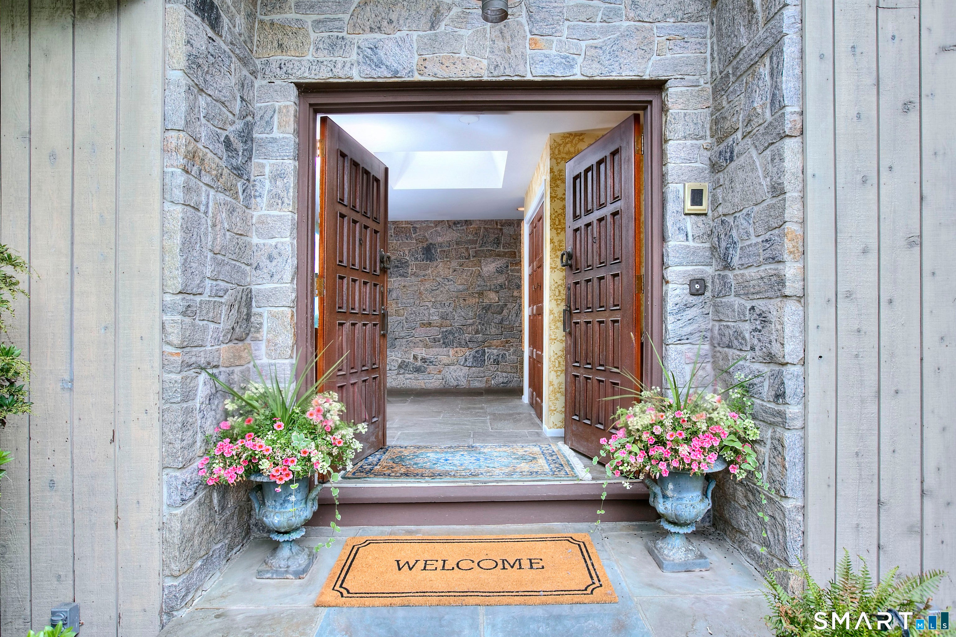 4 Aspetuck Hill Lane