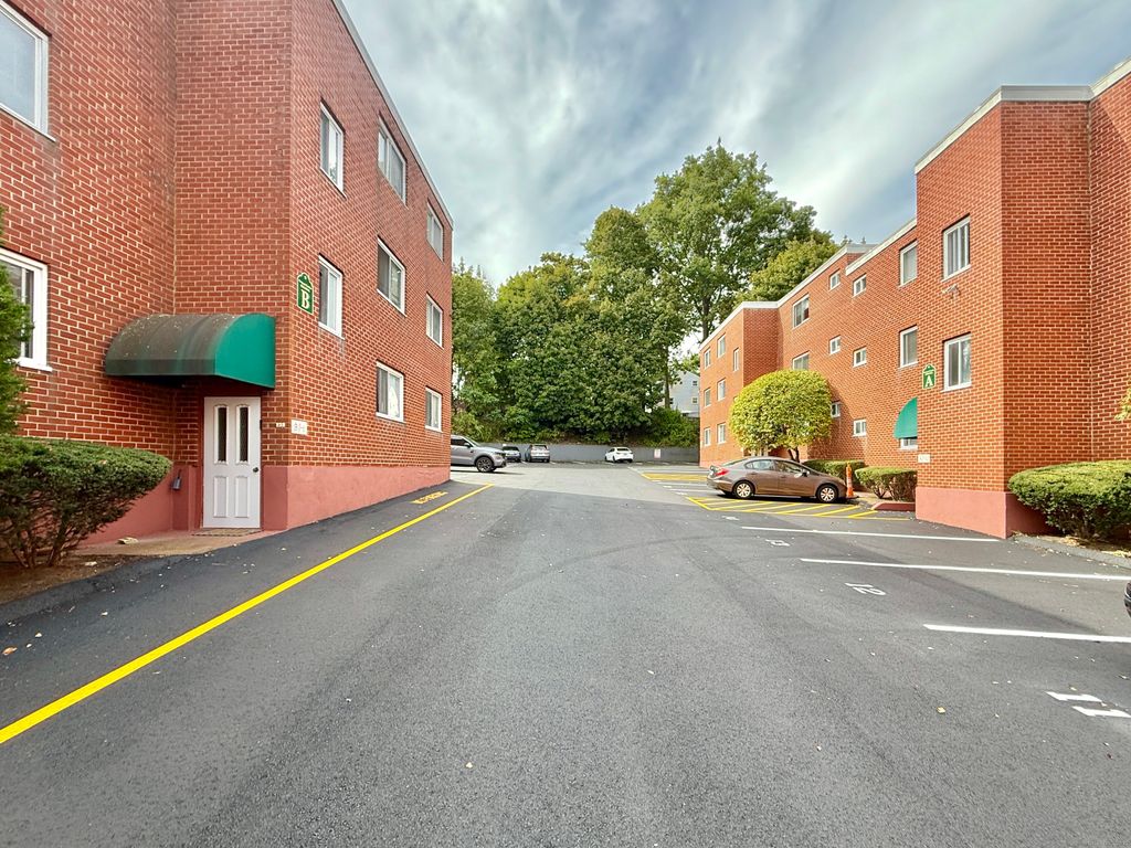 Photo of 18 Prospect Avenue #APT C15, Norwalk, CT 06850 (MLS # 24129918)