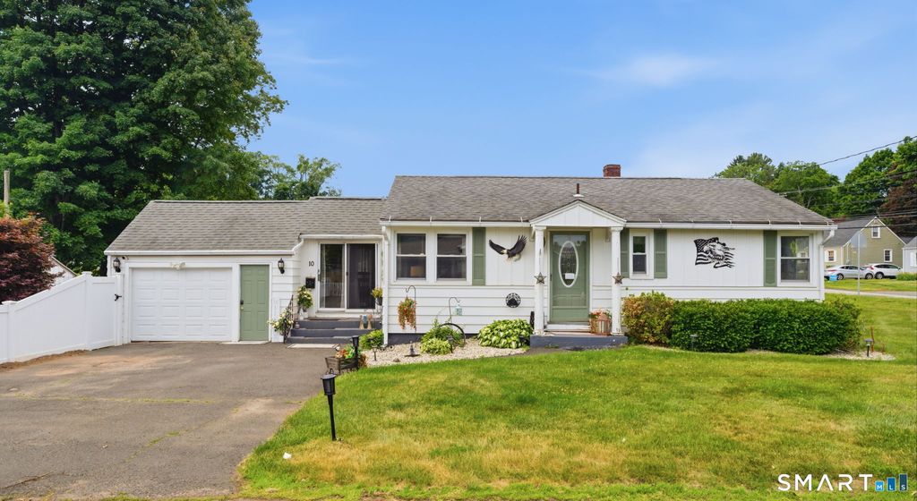 Photo of 10 Plum Orchard Road, Southington, CT 06489 (MLS # 24183198)