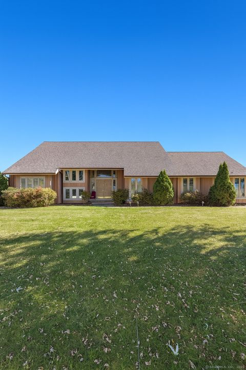 Homes For Sale - 1 Deanne Lynn Circle<br/> Windsor, CT 06095