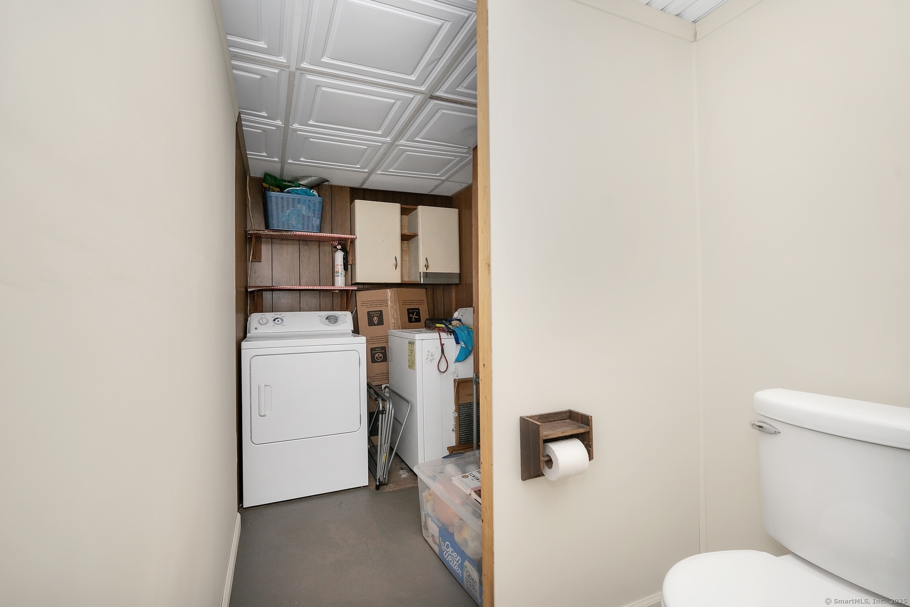 9 Woodlawn Court, Waterford, Connecticut image 22