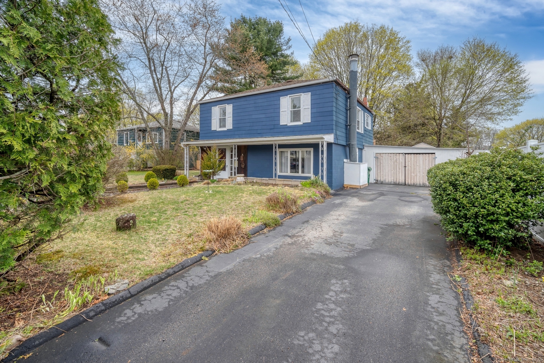 9 Woodlawn Court