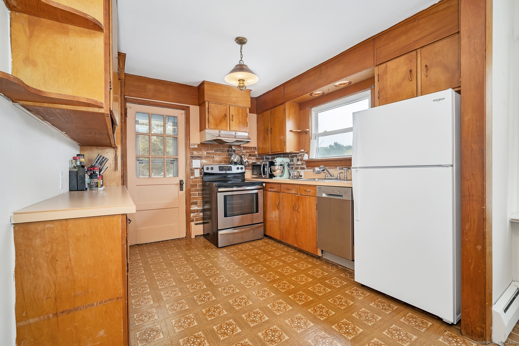 9 Woodlawn Court, Waterford, Connecticut image 23