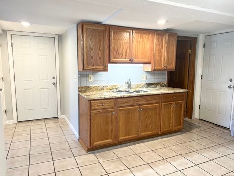 Tiny photo for 204 S Main Street #6, Middletown, CT 06457 (MLS # 24143671)