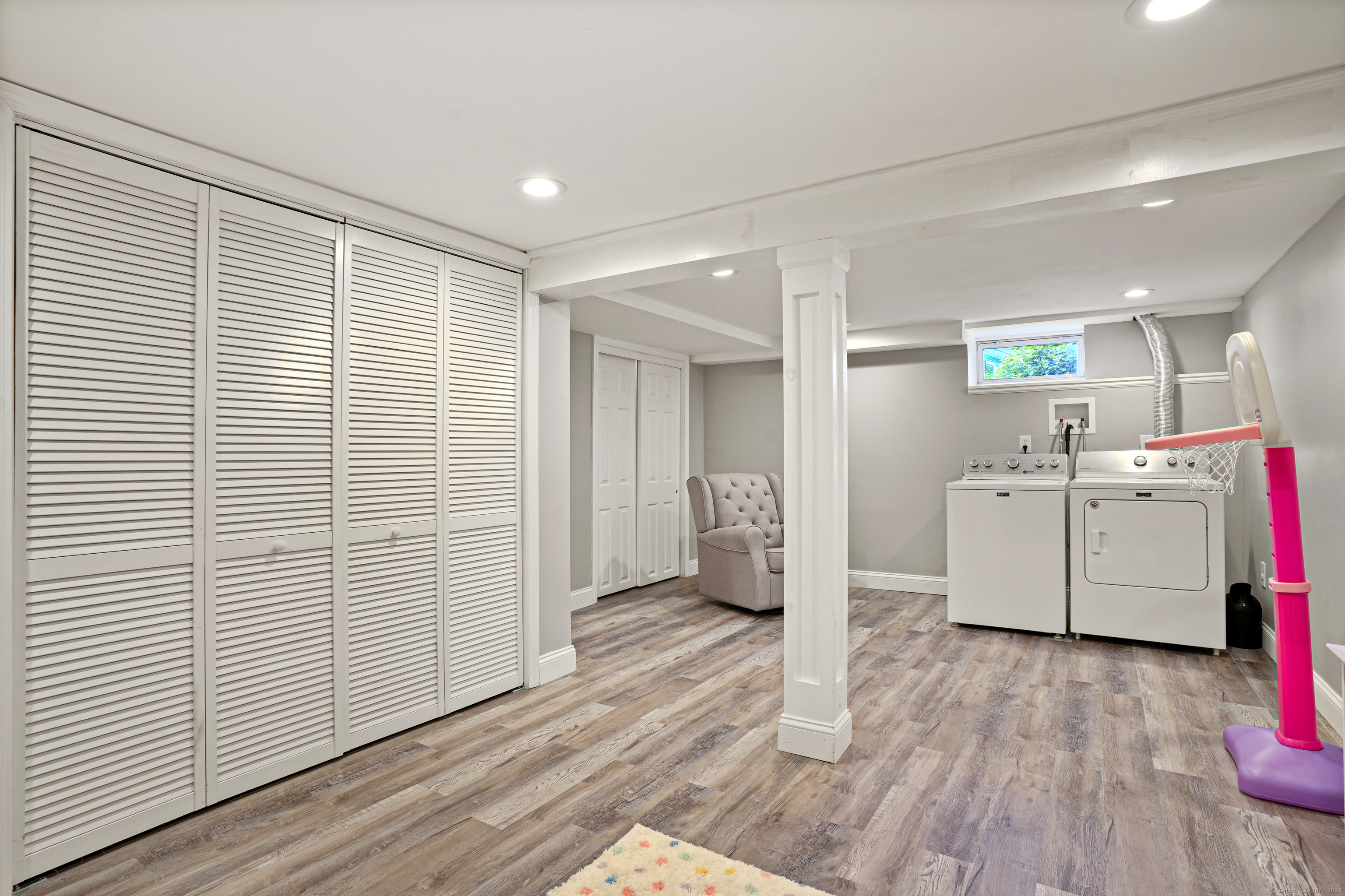 217 Macon Drive, Bridgeport, Connecticut image 25