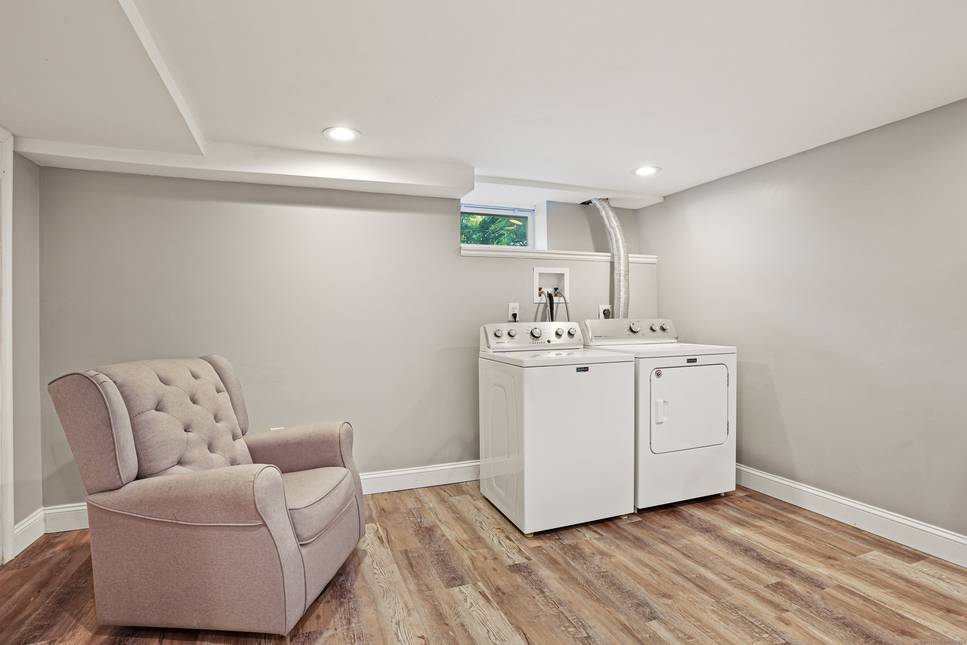 217 Macon Drive, Bridgeport, Connecticut image 23