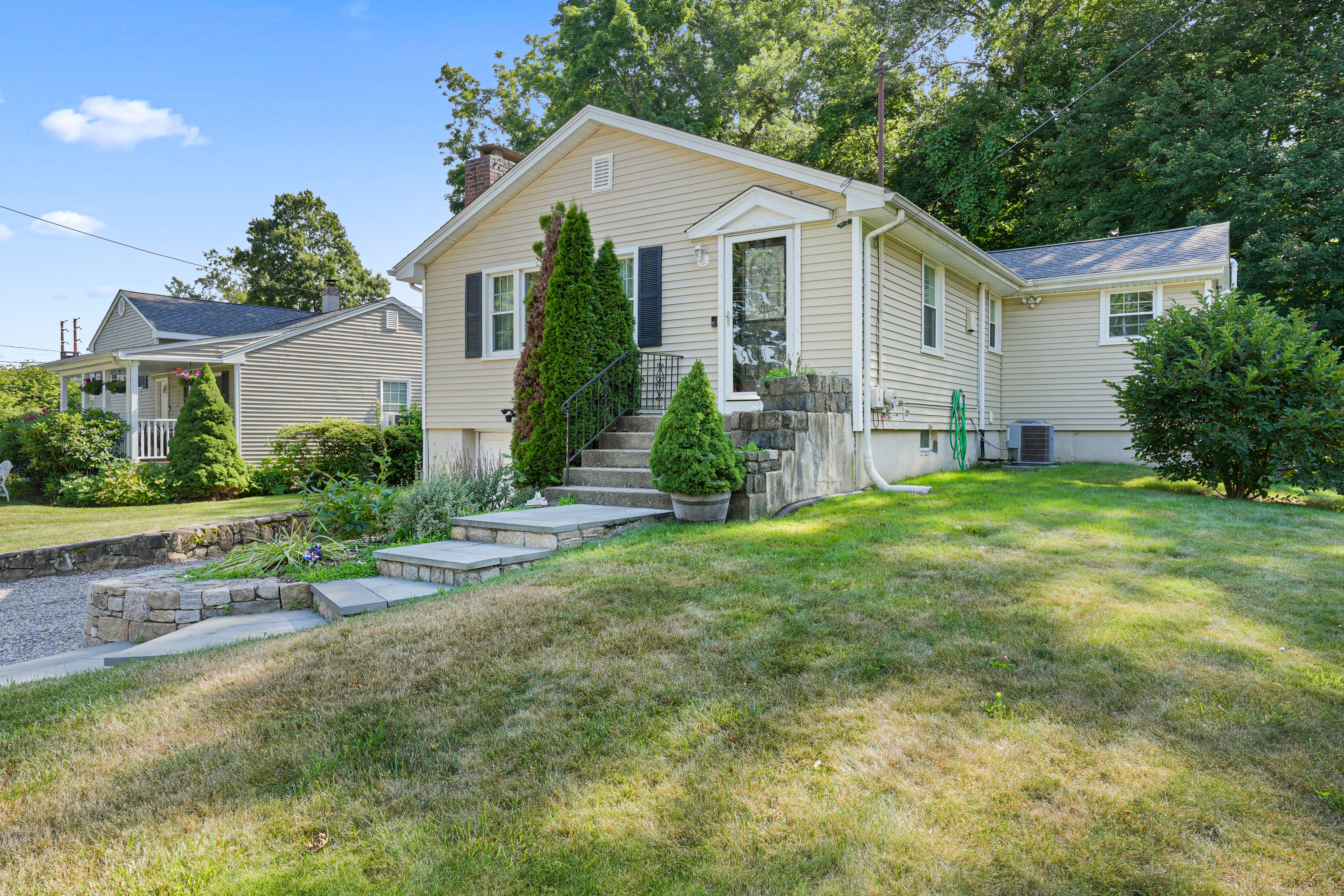 217 Macon Drive, Bridgeport, Connecticut image 26