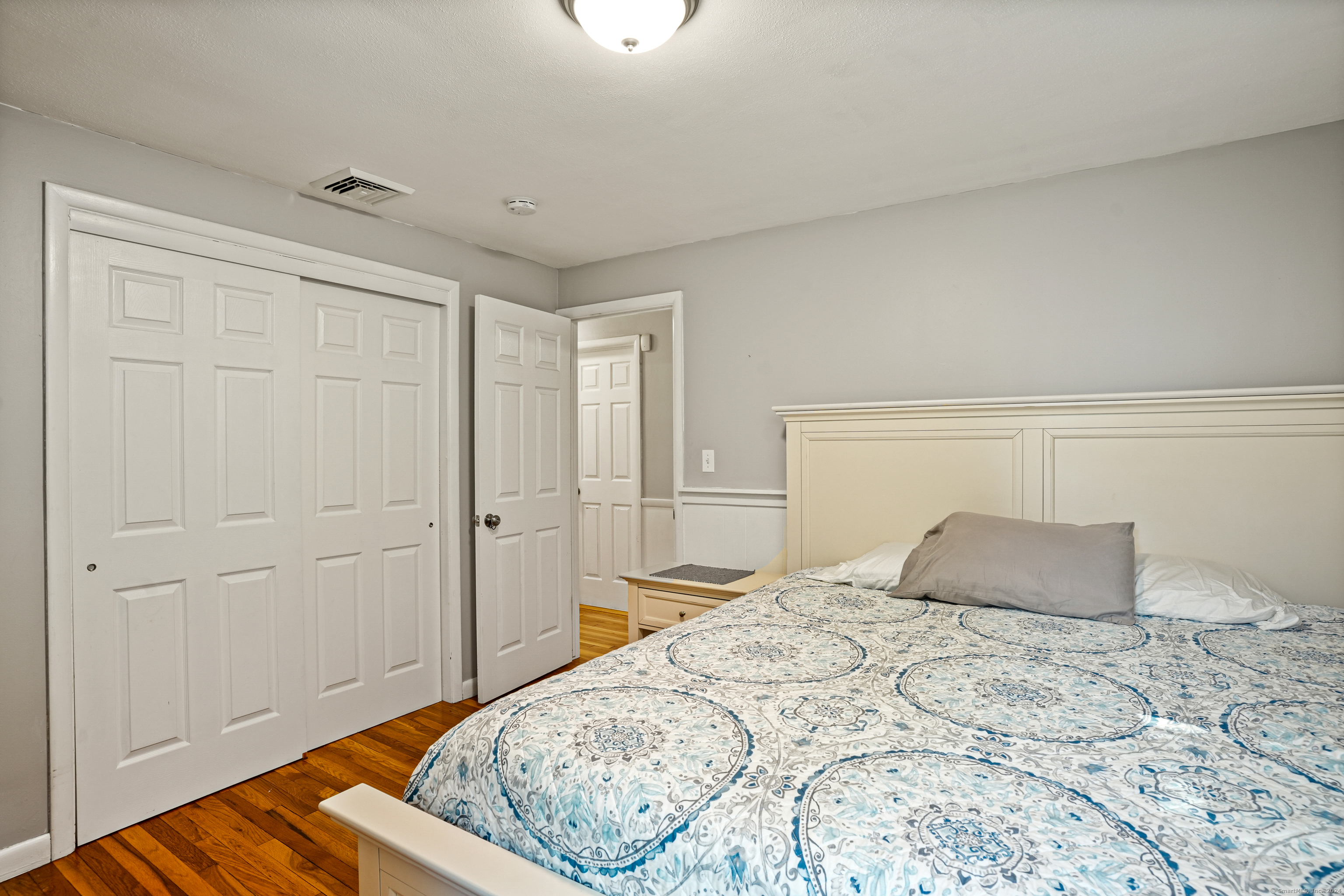 217 Macon Drive, Bridgeport, Connecticut image 8