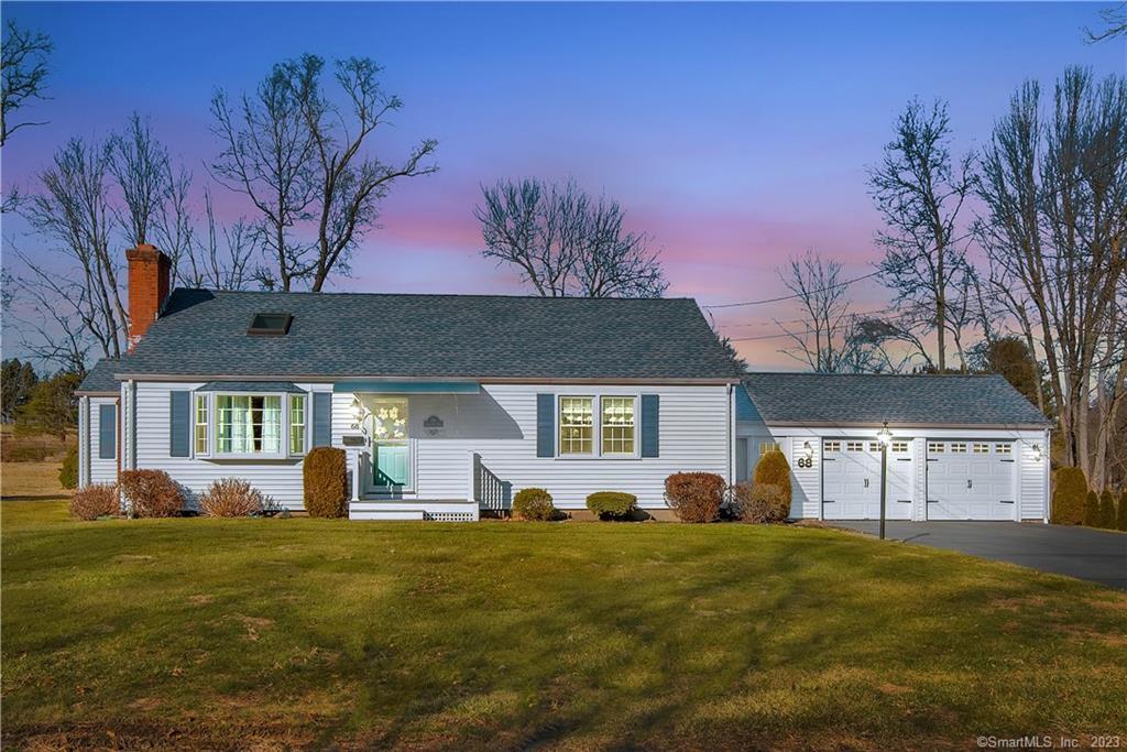 Photo 1 of 40 of 68 Indian Hill Road house