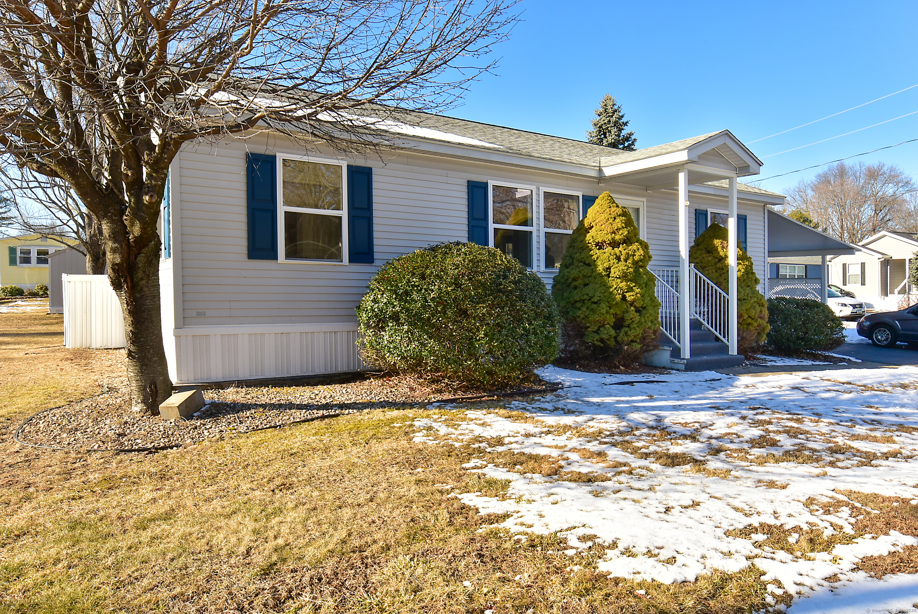 8 Riverview Drive, Plainville, Connecticut image 3