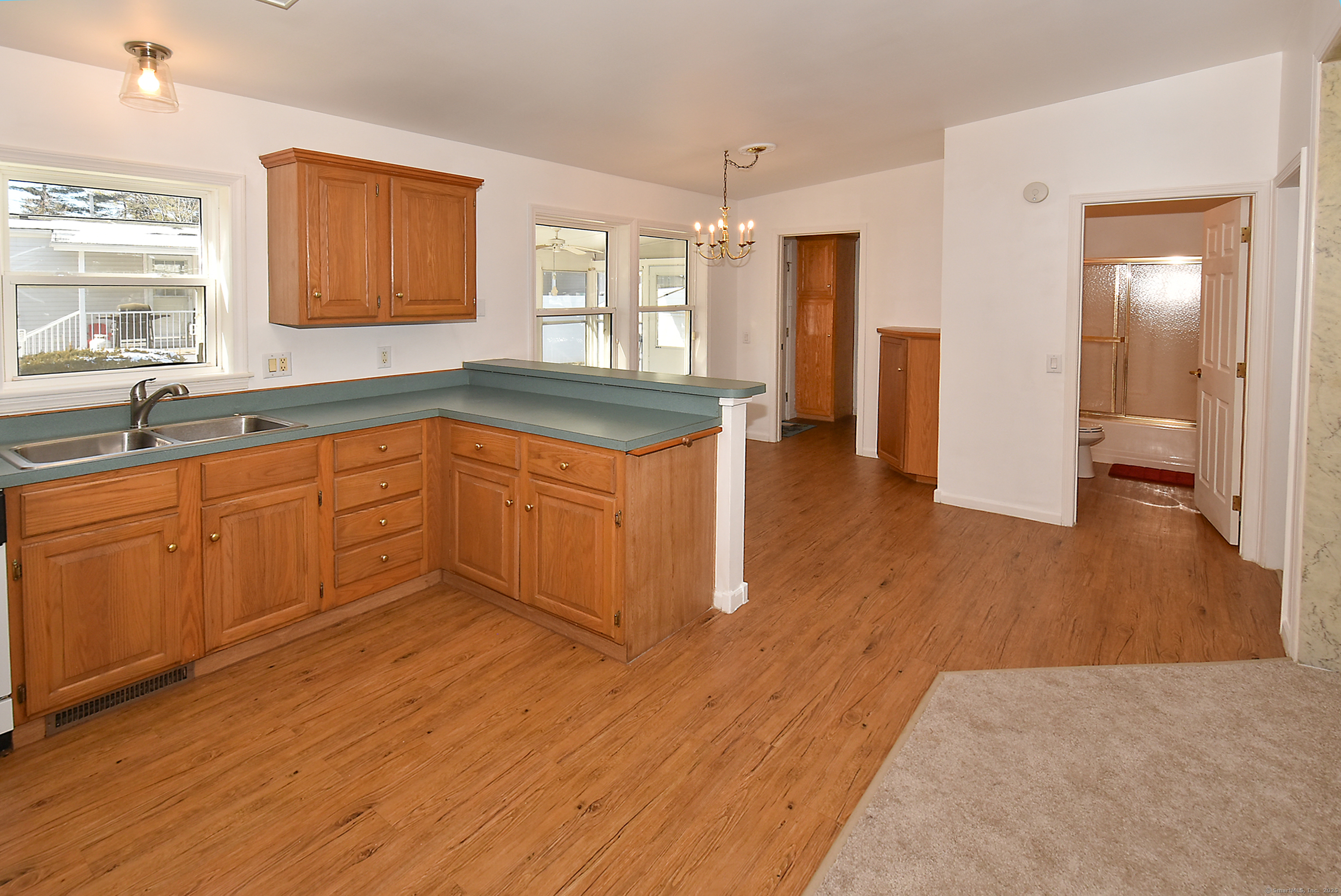 8 Riverview Drive, Plainville, Connecticut image 6