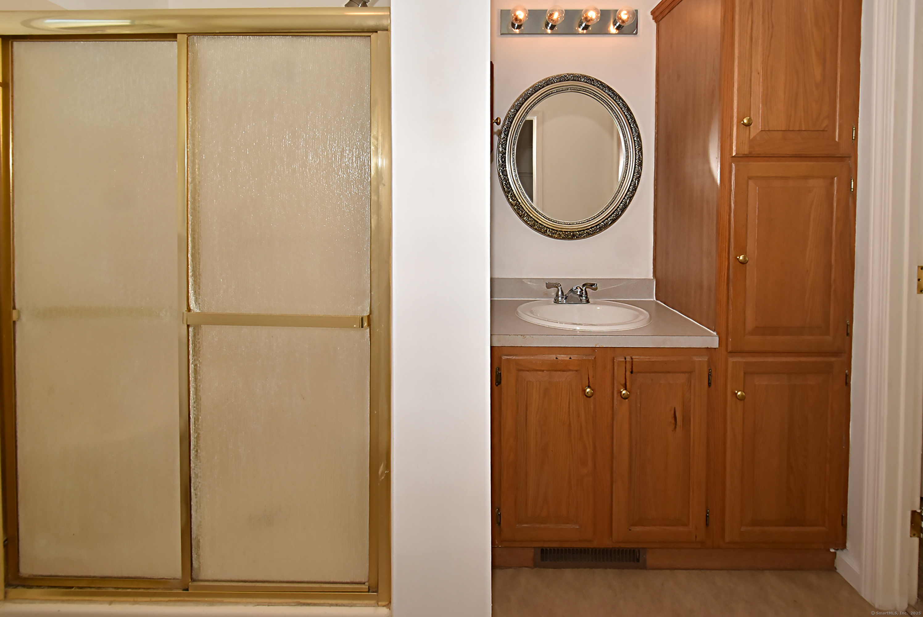 8 Riverview Drive, Plainville, Connecticut image 22