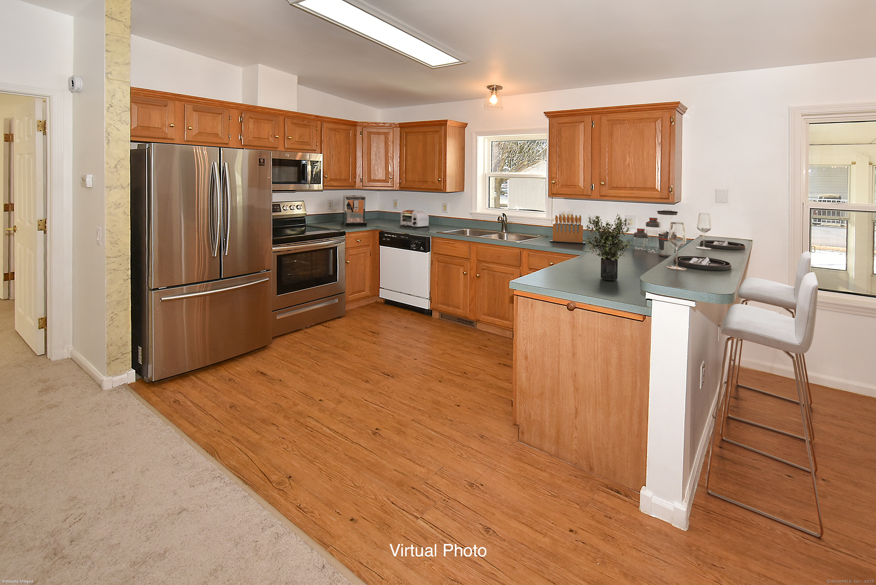 8 Riverview Drive, Plainville, Connecticut image 5