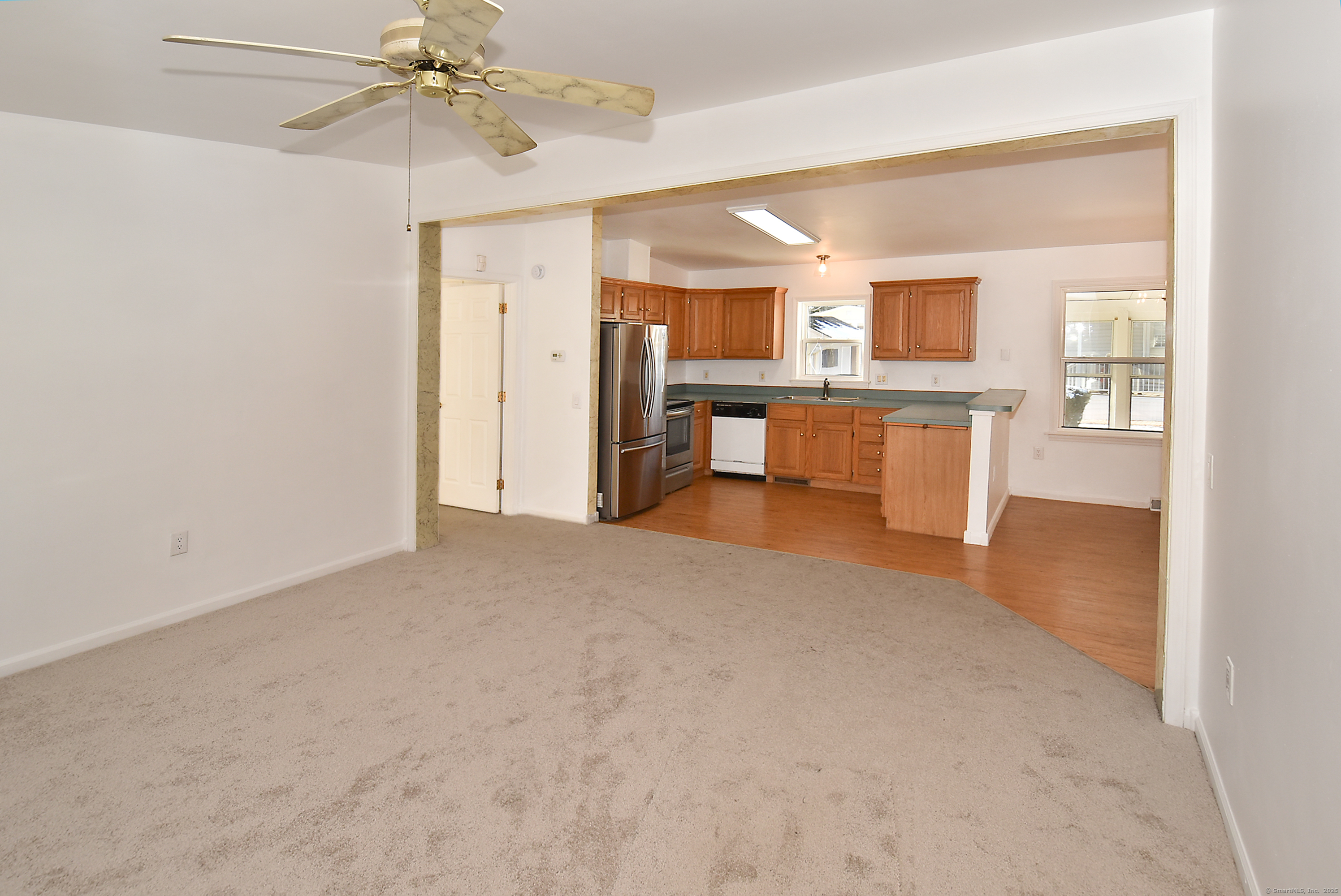 8 Riverview Drive, Plainville, Connecticut image 17