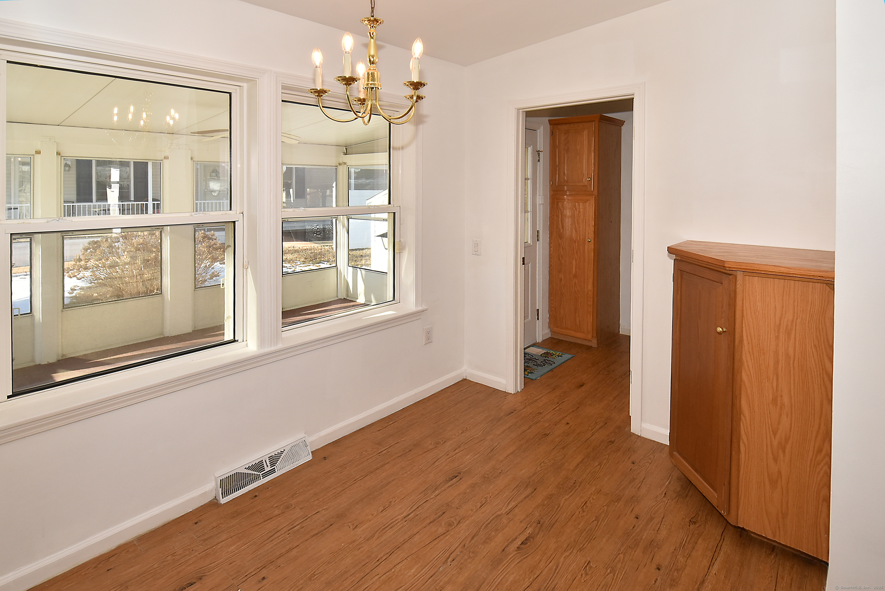 8 Riverview Drive, Plainville, Connecticut image 7