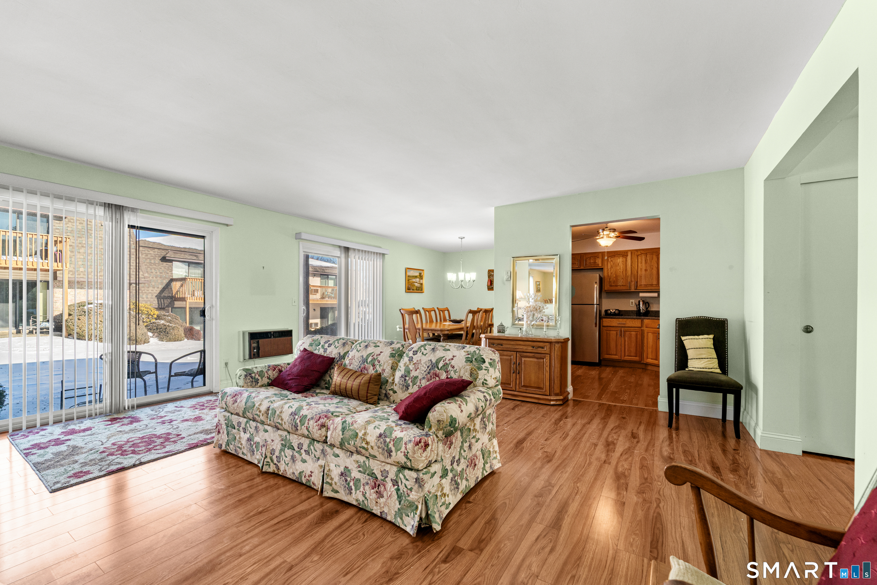 180 Colonial Road APT A2