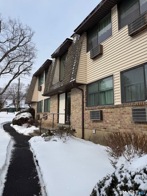 Photo of 180 Colonial Road #APT A2, Stamford, CT 06906 (MLS # 24153381)