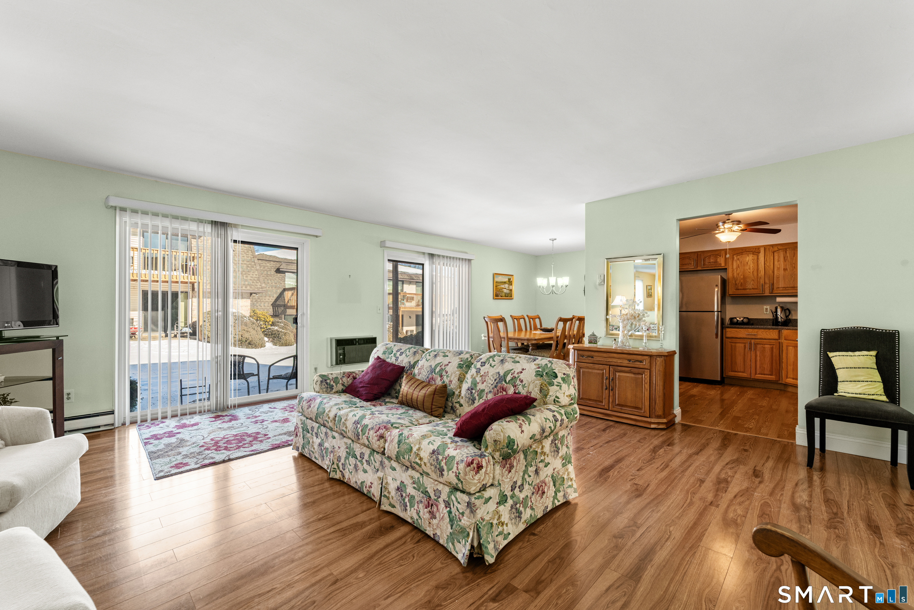 180 Colonial Road APT A2